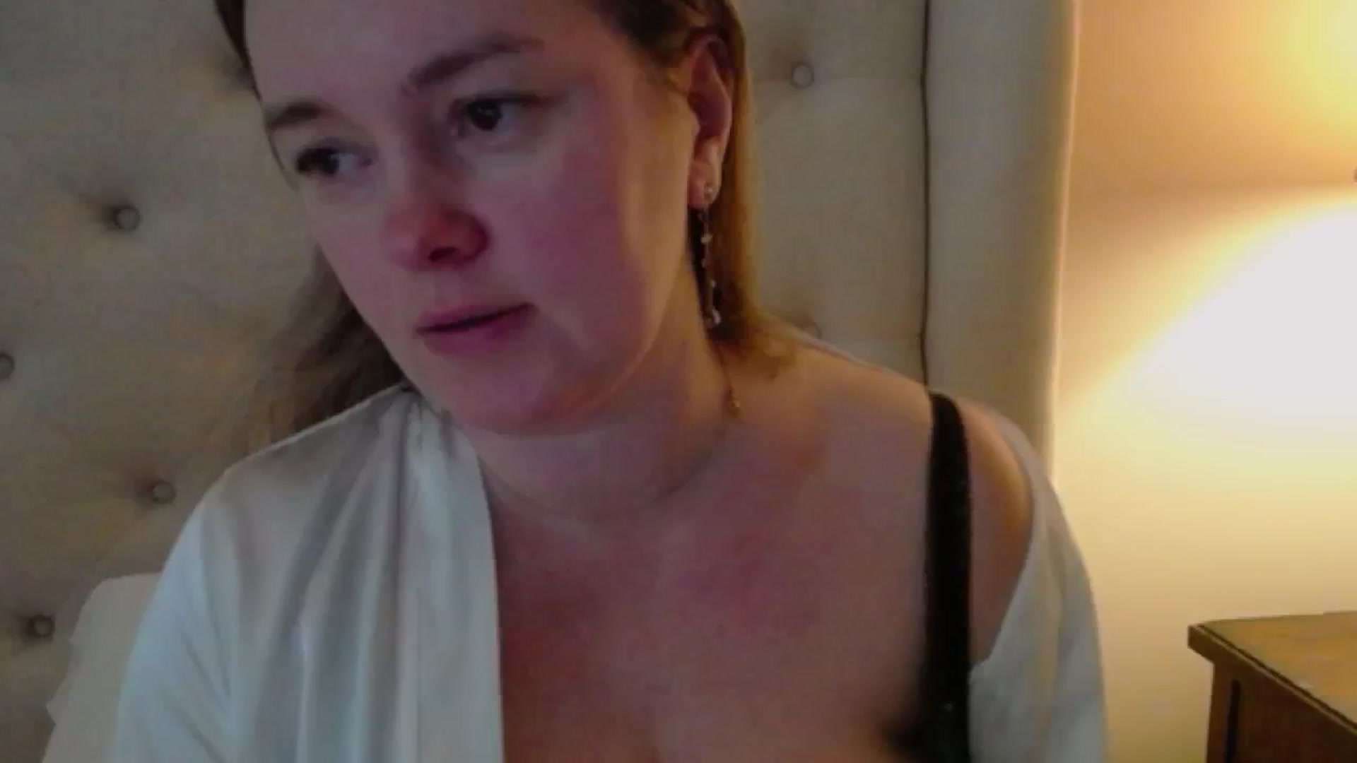 Gallery image thumbnail from J0llye's myfreecams stream on, 02/19/2025, 21:07 image 4 of 20