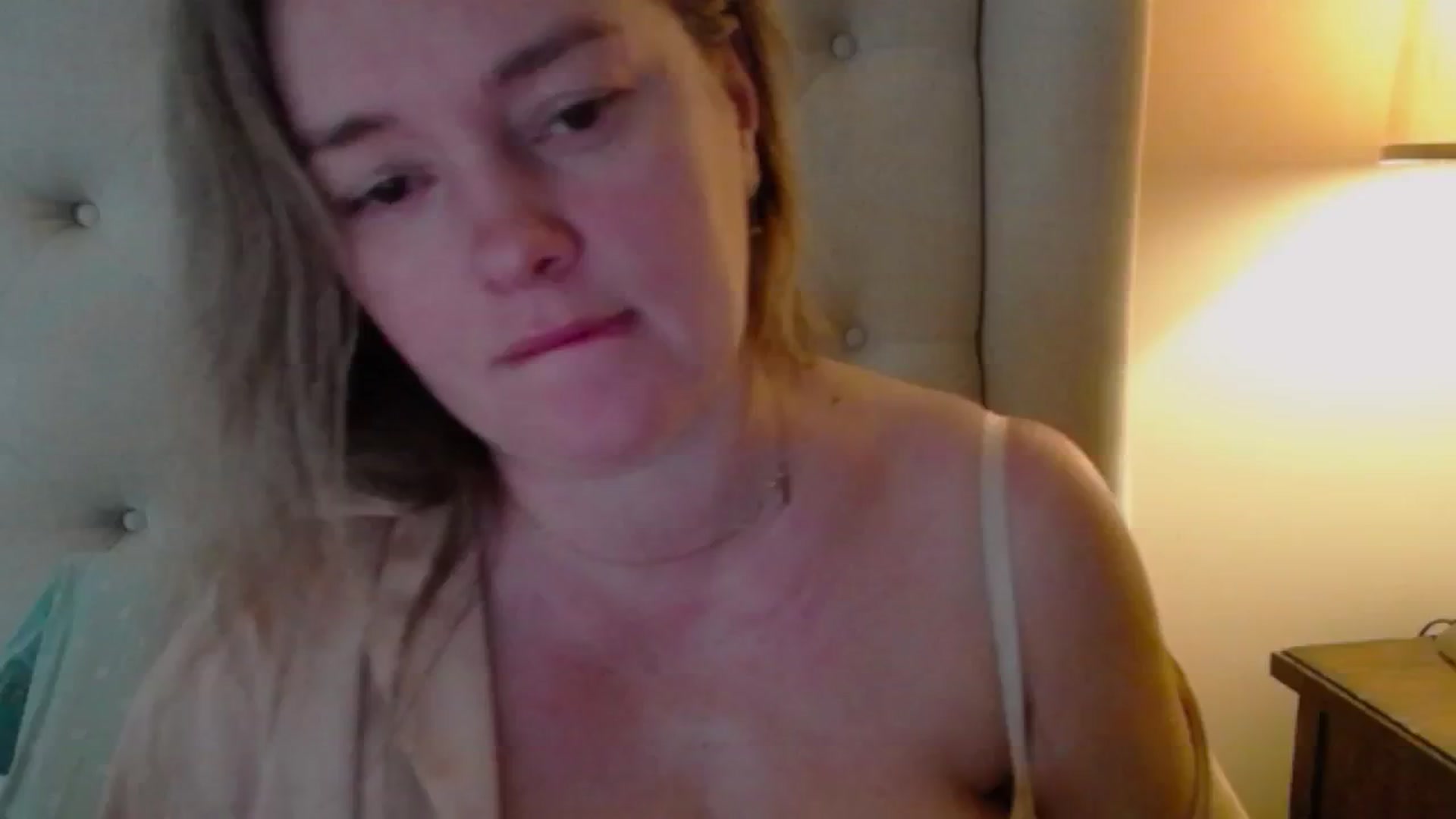 Gallery image thumbnail from J0llye's myfreecams stream on, 02/24/2025, 17:47 image 13 of 20