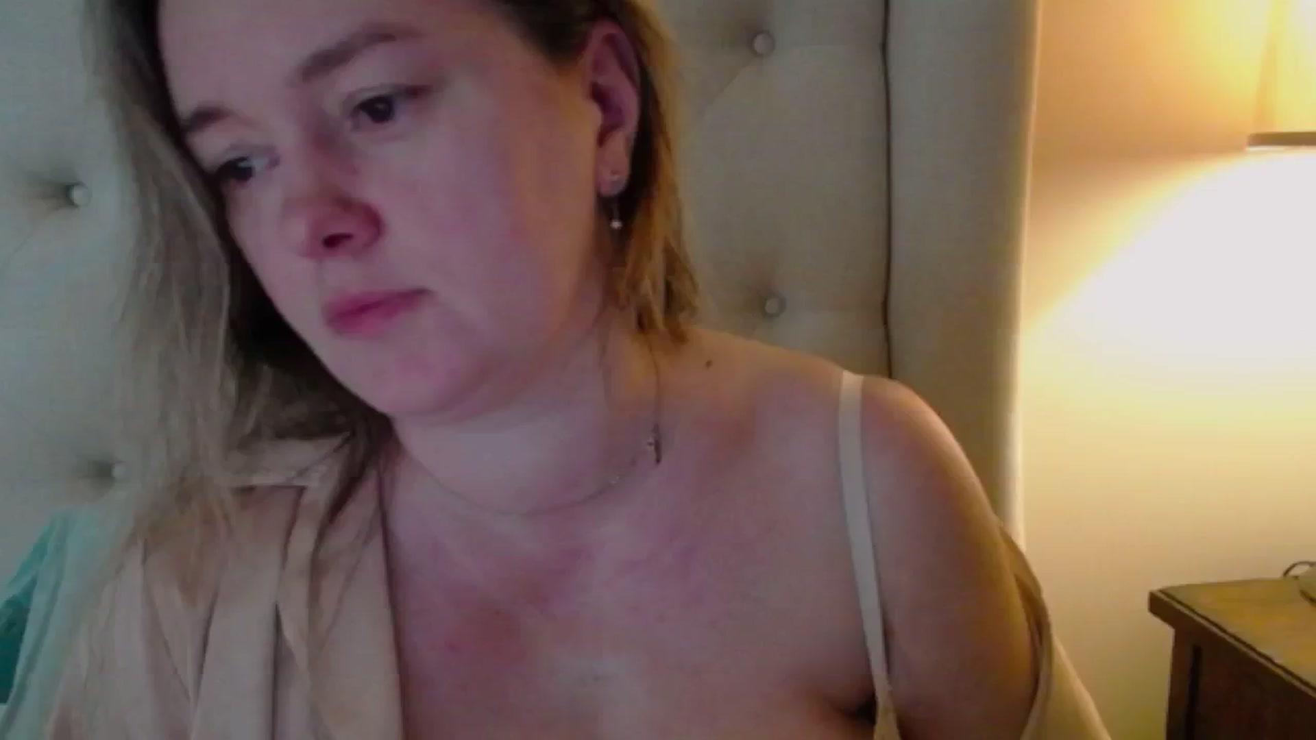 Gallery image thumbnail from J0llye's myfreecams stream on, 02/24/2025, 17:47 image 12 of 20