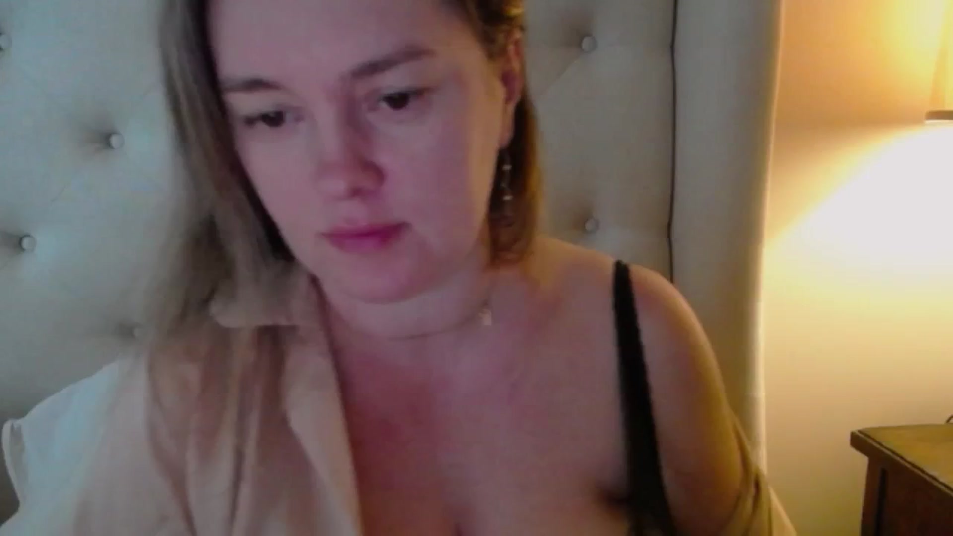 Gallery image thumbnail from J0llye's myfreecams stream on, 02/26/2025, 20:57 image 3 of 20