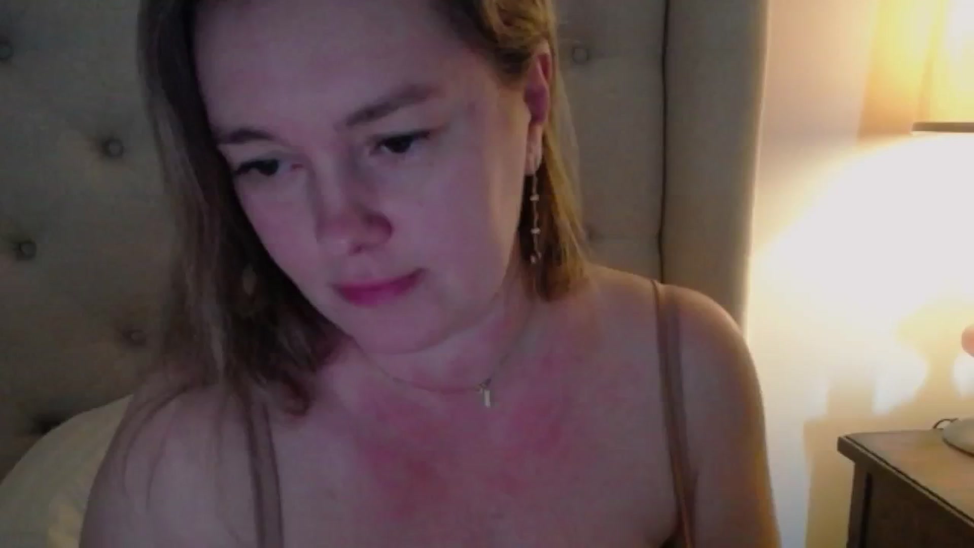 Gallery image thumbnail from J0llye's myfreecams stream on, 02/27/2025, 18:01 image 15 of 20