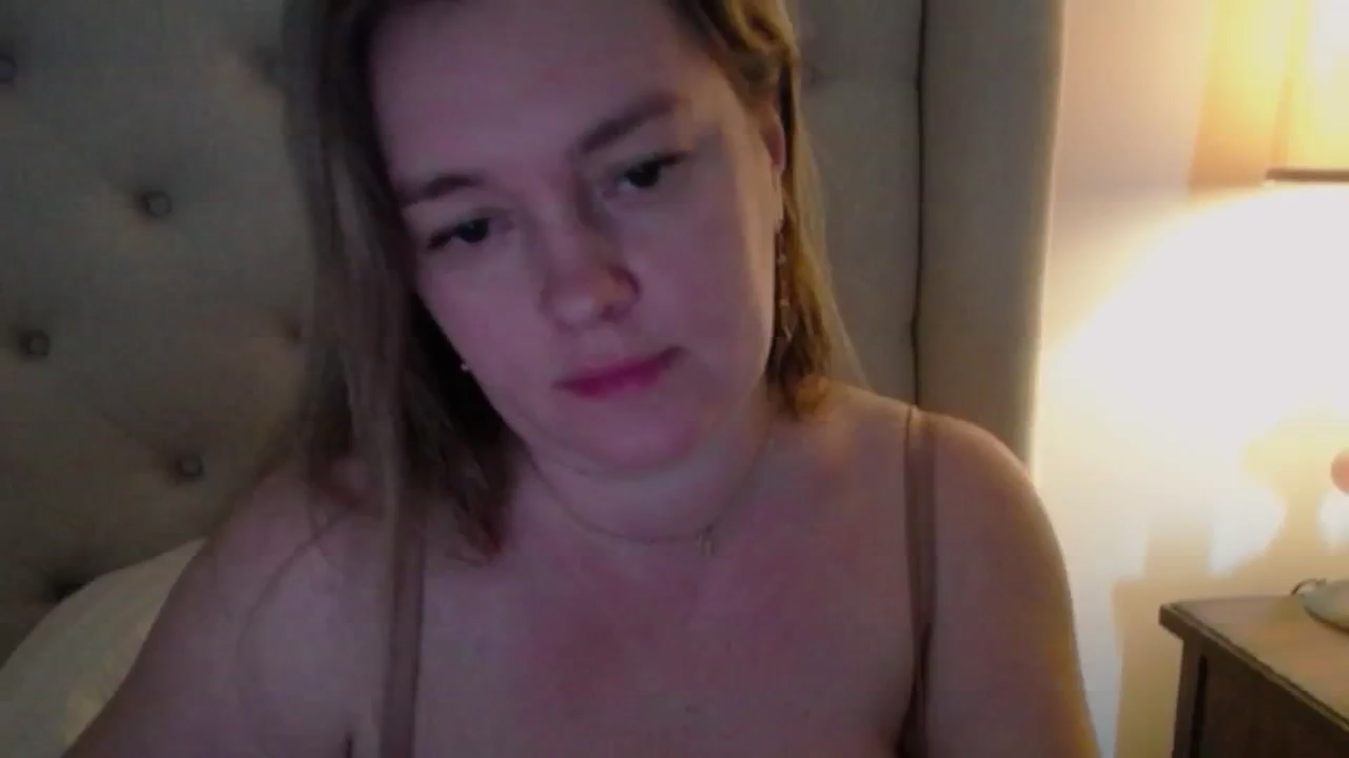 Gallery image thumbnail from J0llye's myfreecams stream on, 02/27/2025, 18:01 image 2 of 20