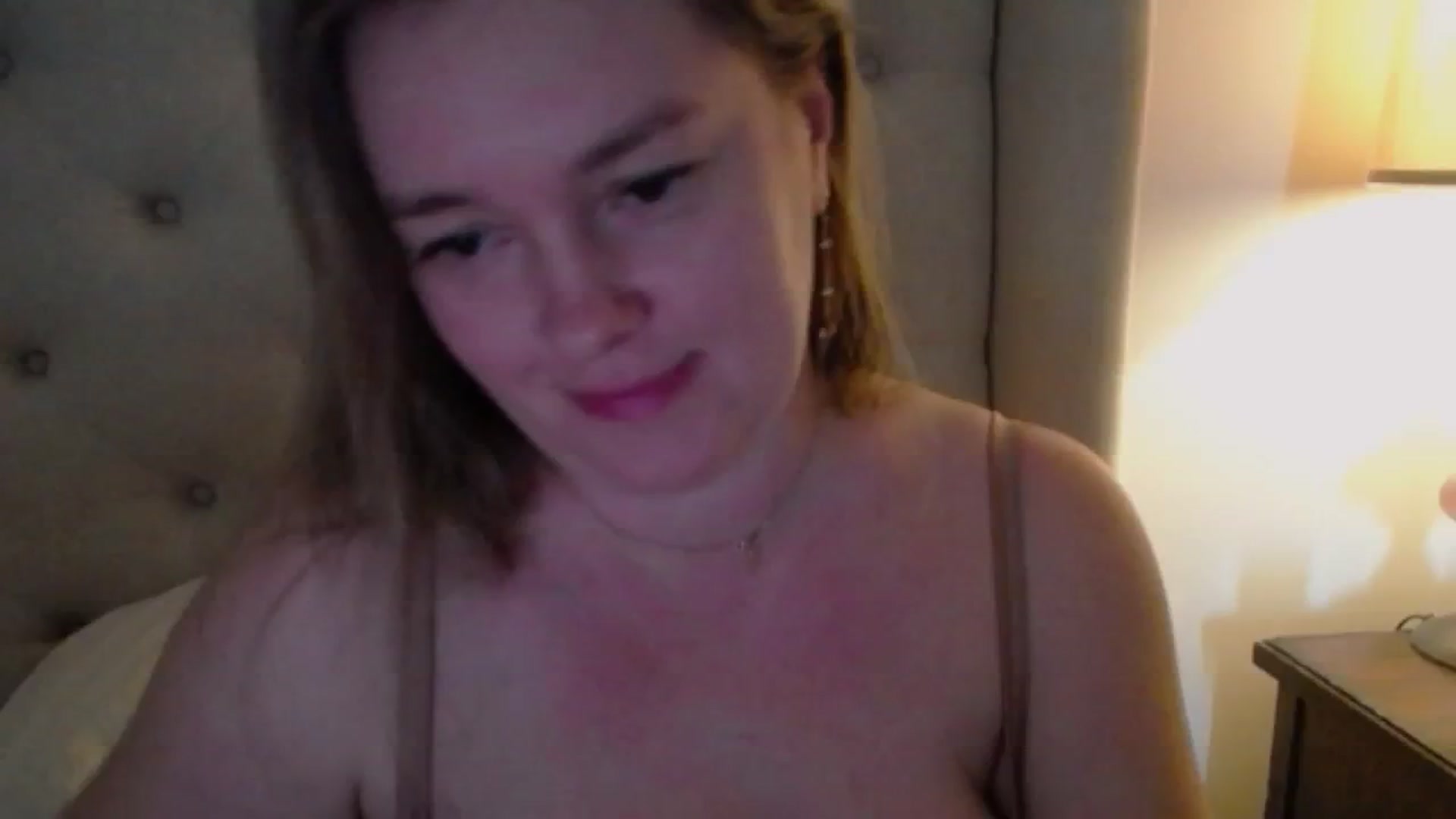Gallery image thumbnail from J0llye's myfreecams stream on, 02/27/2025, 18:01 image 6 of 20