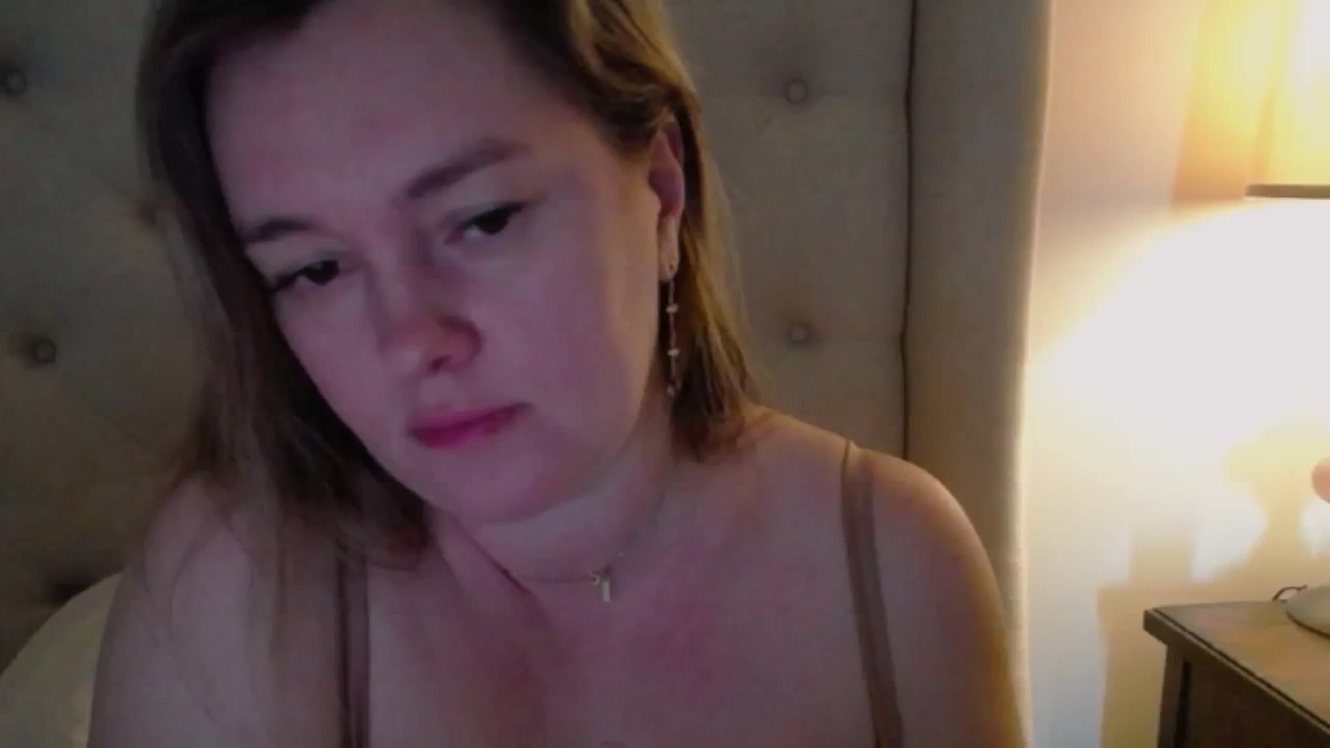 Gallery image thumbnail from J0llye's myfreecams stream on, 02/27/2025, 18:01 image 4 of 20