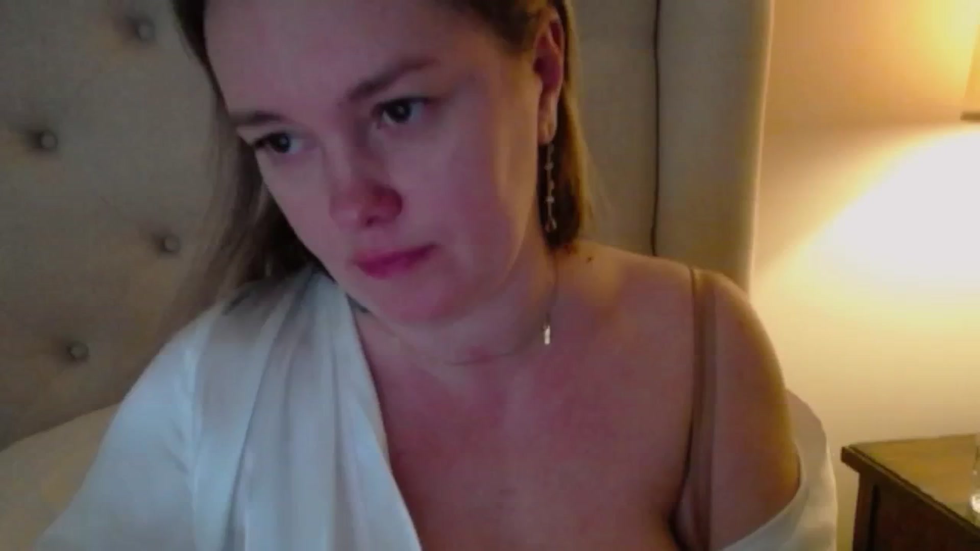 Gallery image thumbnail from J0llye's myfreecams stream on, 02/27/2025, 21:26 image 6 of 20