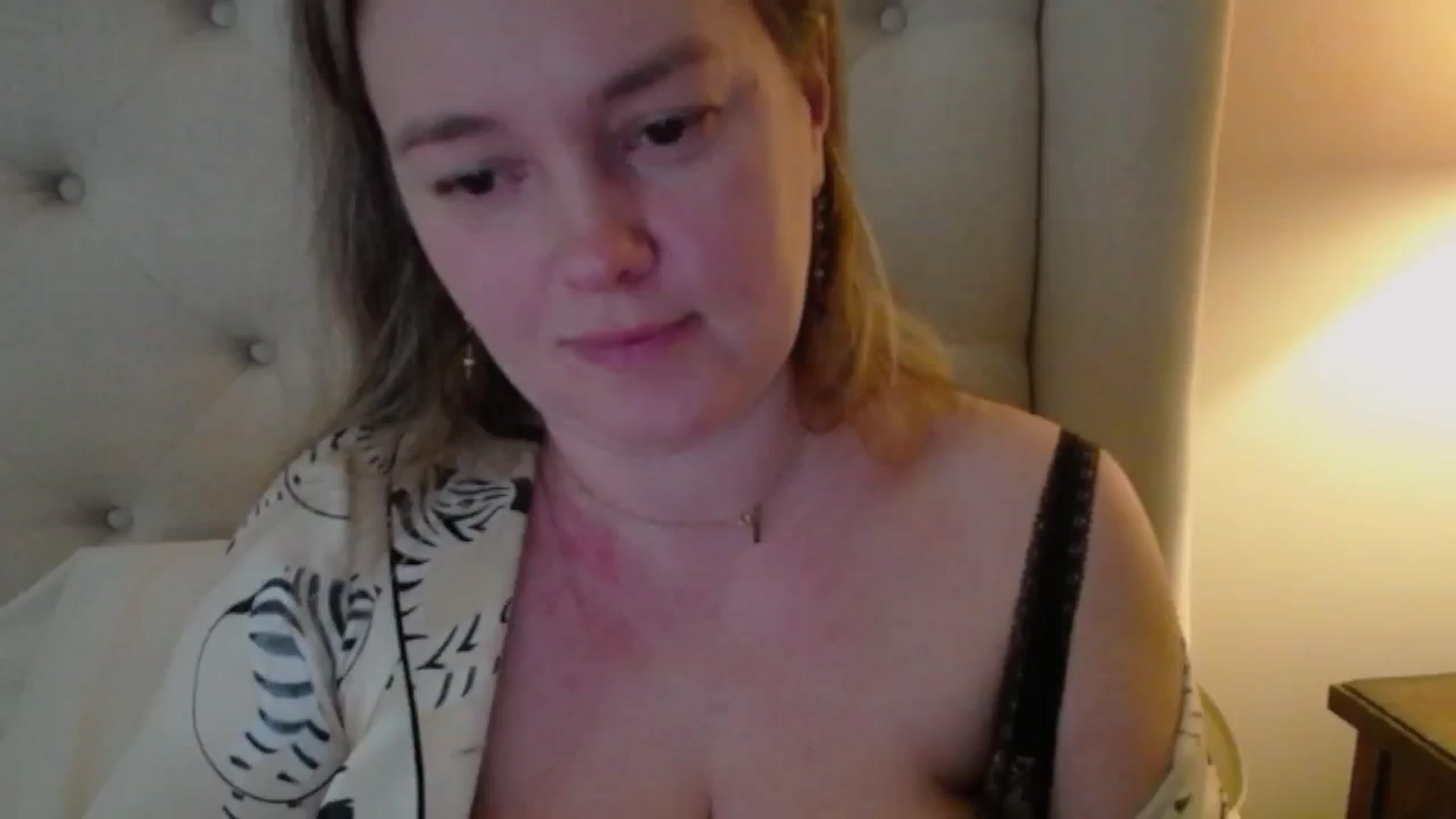 Gallery image thumbnail from J0llye's myfreecams stream on, 03/01/2025, 21:11 image 20 of 20