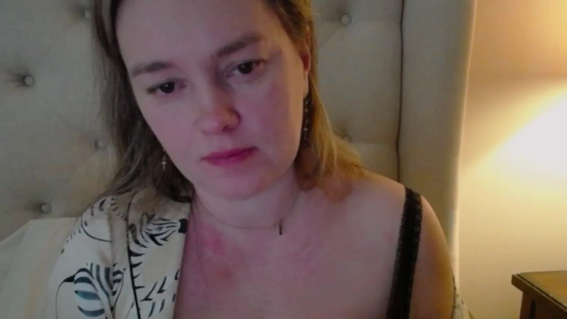 Gallery image thumbnail from J0llye's myfreecams stream on, 03/01/2025, 21:11 image 19 of 20