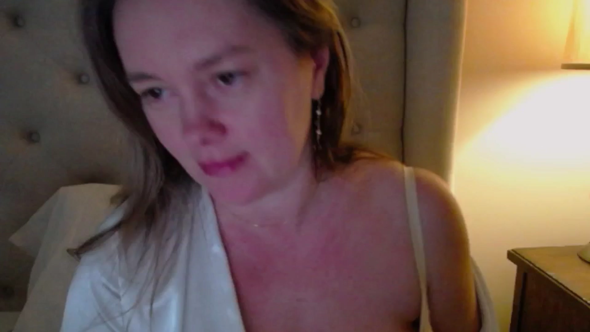 Gallery image thumbnail from J0llye's myfreecams stream on, 03/04/2025, 19:43 image 15 of 20