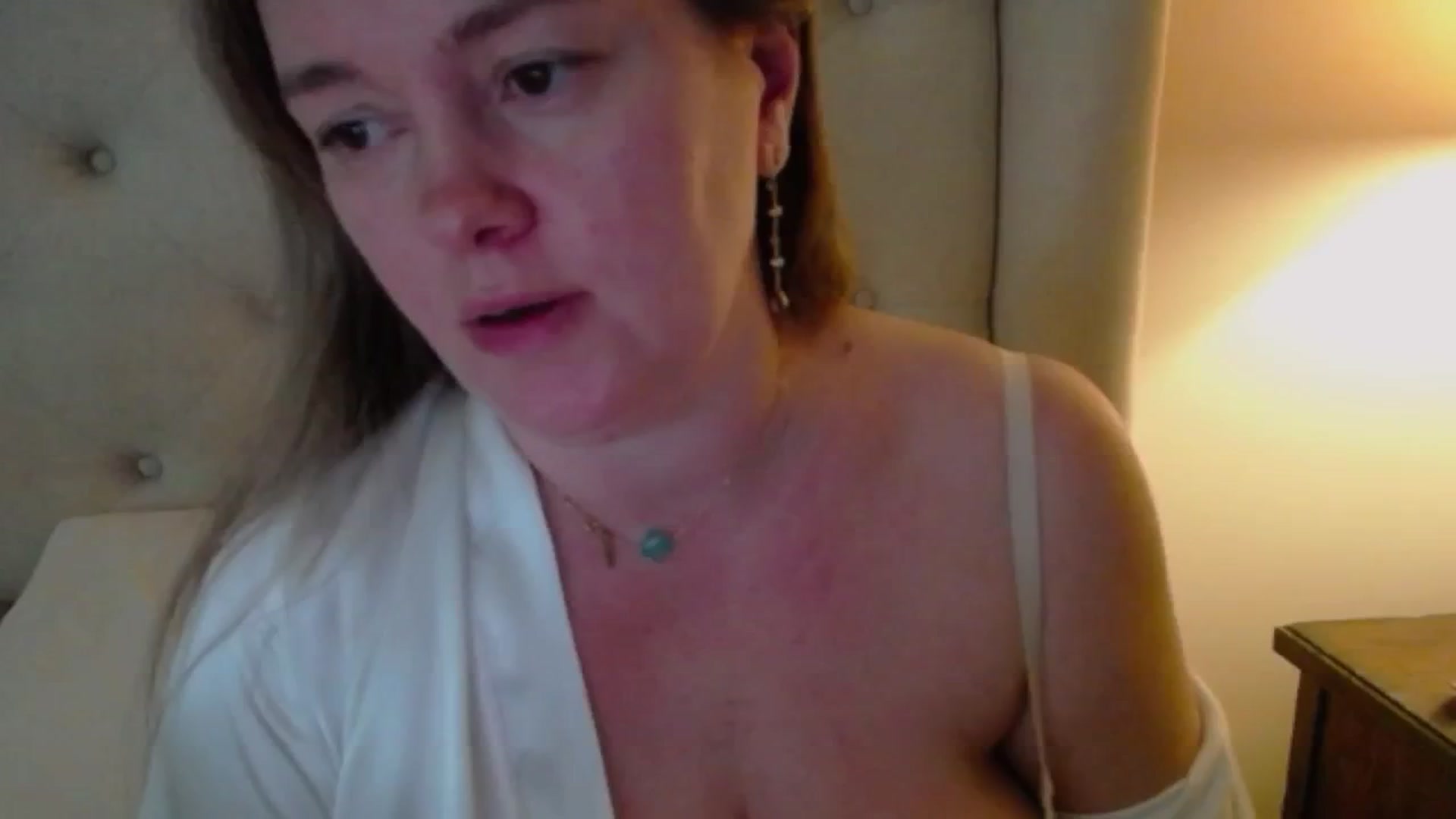 Gallery image thumbnail from J0llye's myfreecams stream on, 03/06/2025, 17:22 image 20 of 20