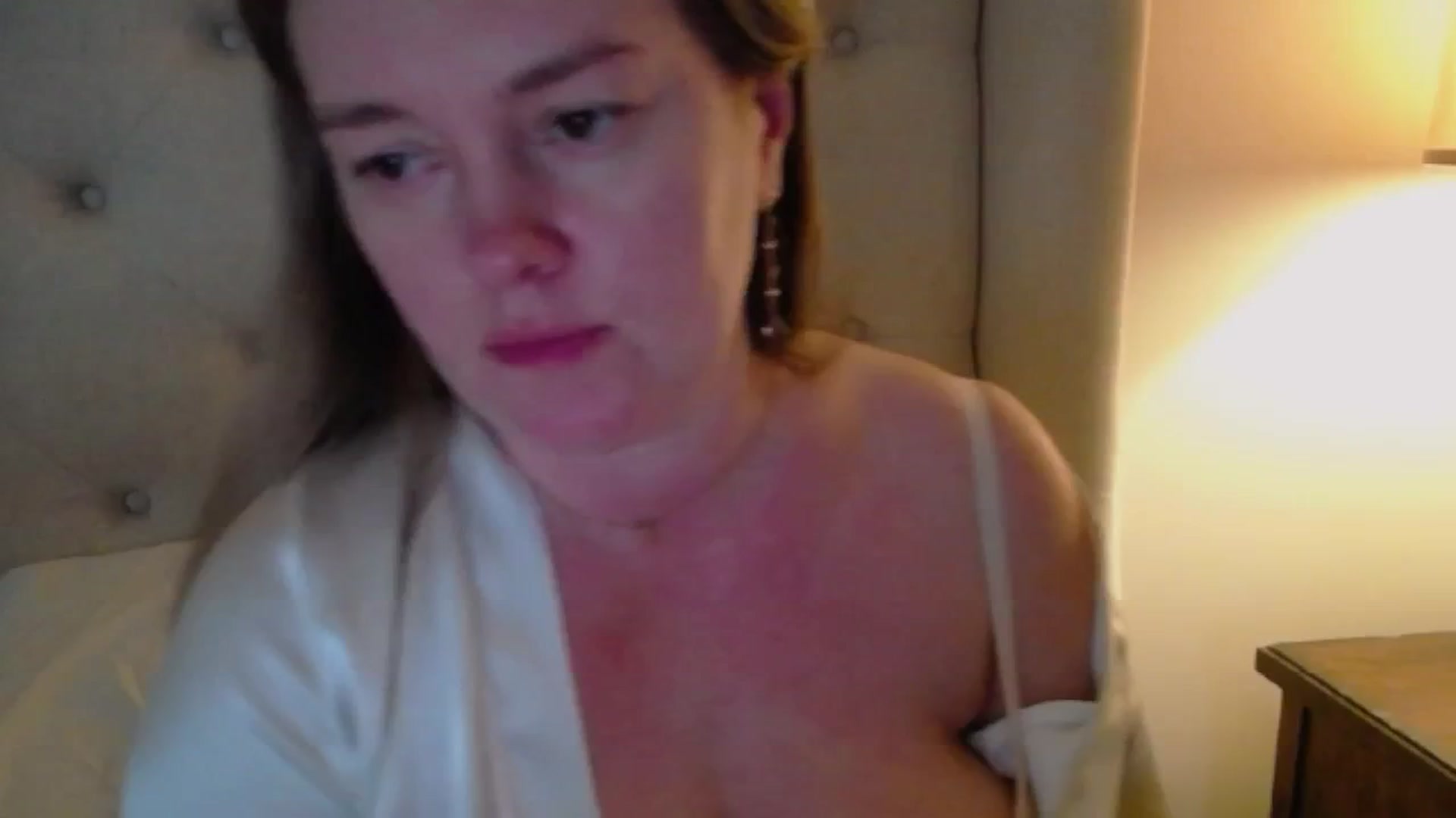 Gallery image thumbnail from J0llye's myfreecams stream on, 03/06/2025, 19:32 image 3 of 20