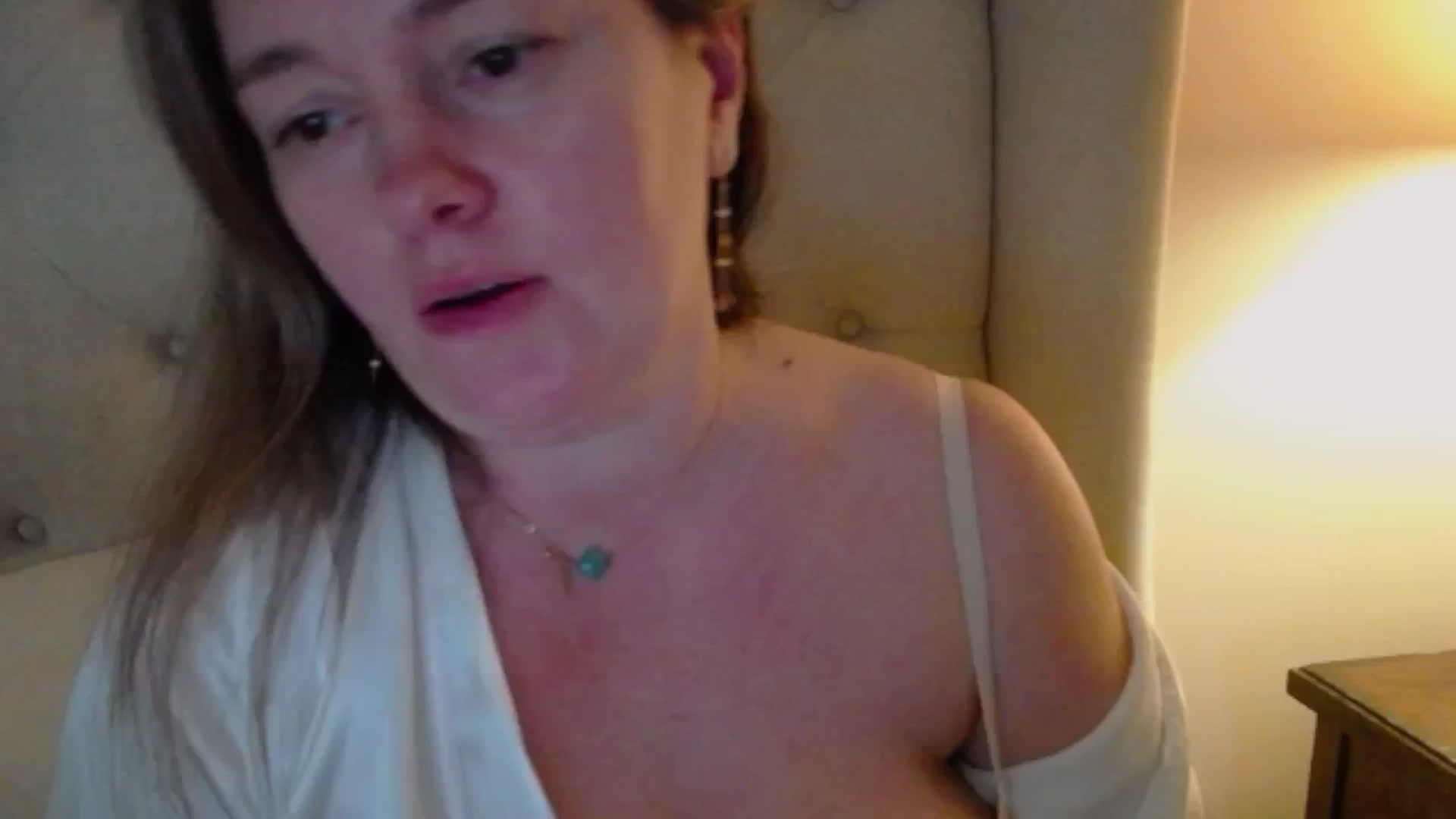 Gallery image thumbnail from J0llye's myfreecams stream on, 03/06/2025, 20:23 image 7 of 20
