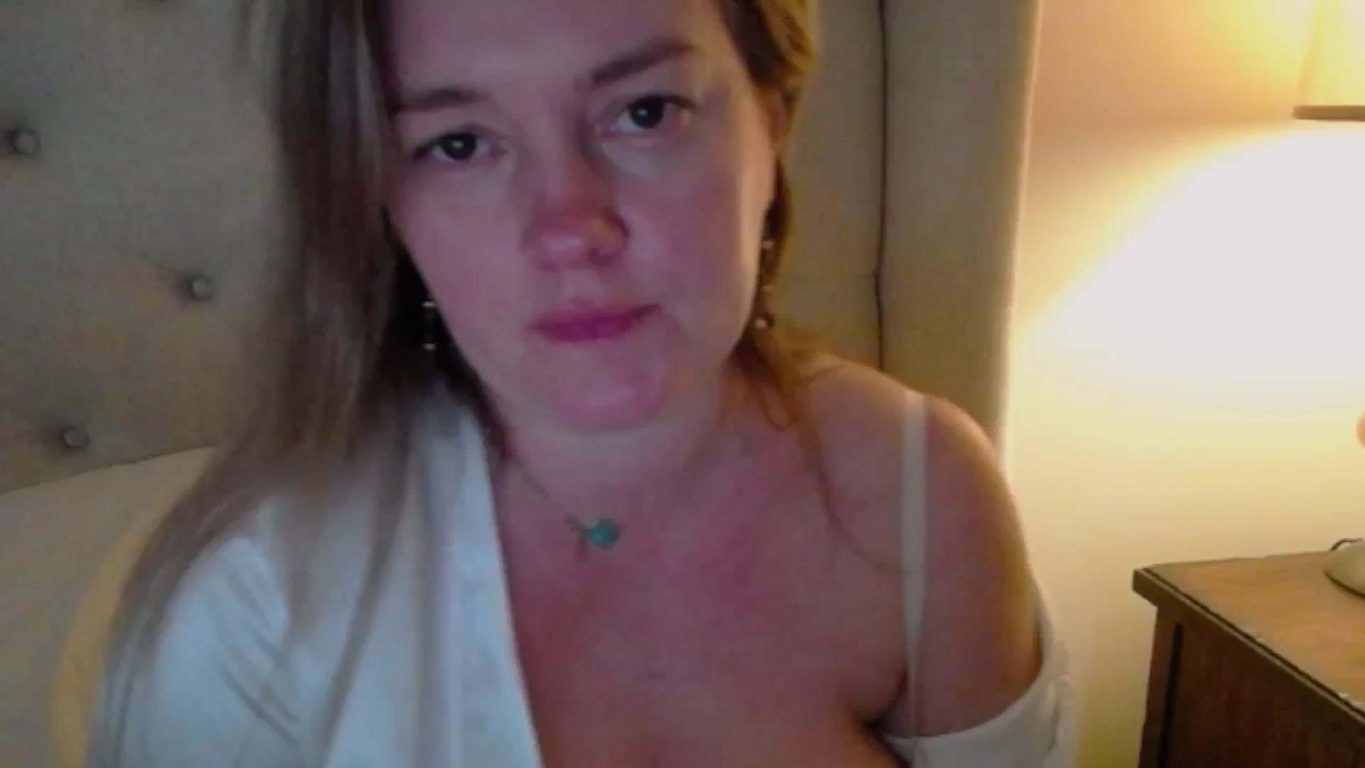 Gallery image thumbnail from J0llye's myfreecams stream on, 03/06/2025, 20:23 image 1 of 20
