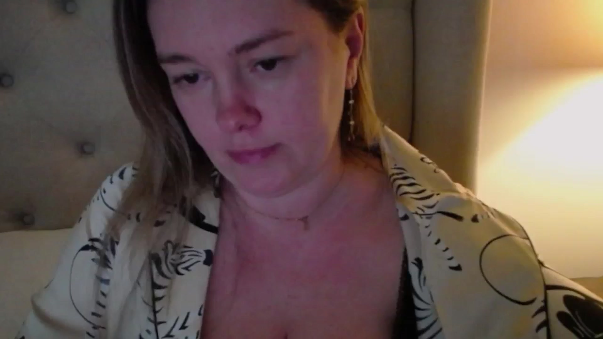 Gallery image thumbnail from J0llye's myfreecams stream on, 03/07/2025, 17:49 image 16 of 20