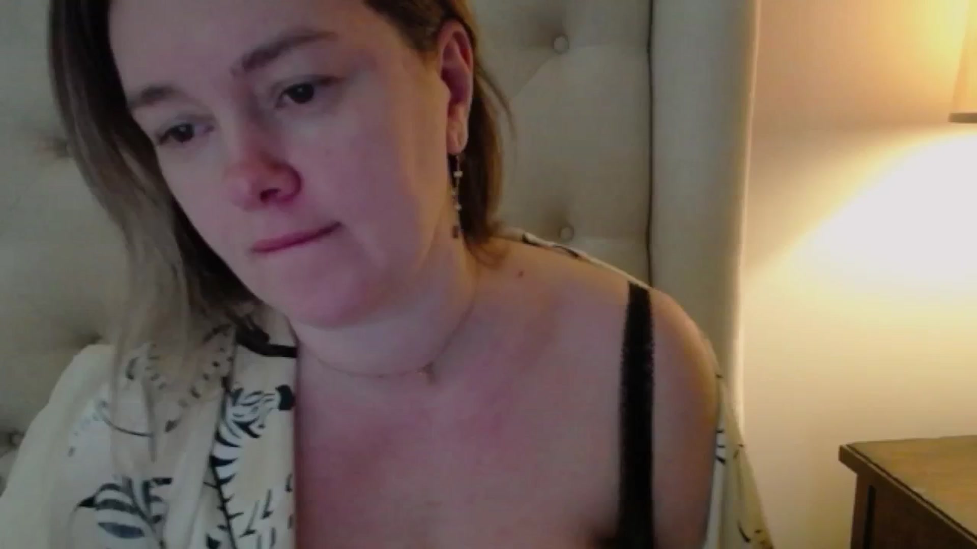 Gallery image thumbnail from J0llye's myfreecams stream on, 03/07/2025, 17:49 image 4 of 20
