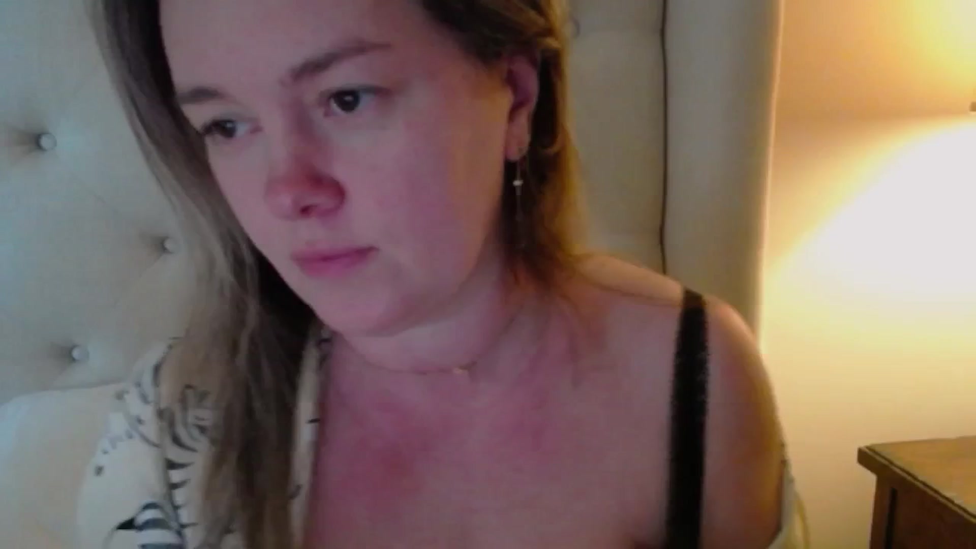 Gallery image thumbnail from J0llye's myfreecams stream on, 03/07/2025, 20:05 image 2 of 20