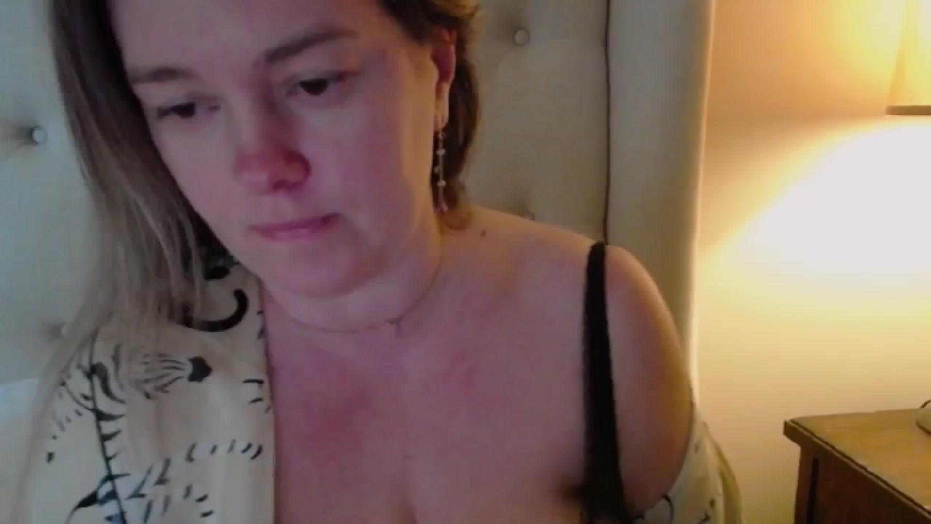 Gallery image thumbnail from J0llye's myfreecams stream on, 03/07/2025, 20:05 image 7 of 20
