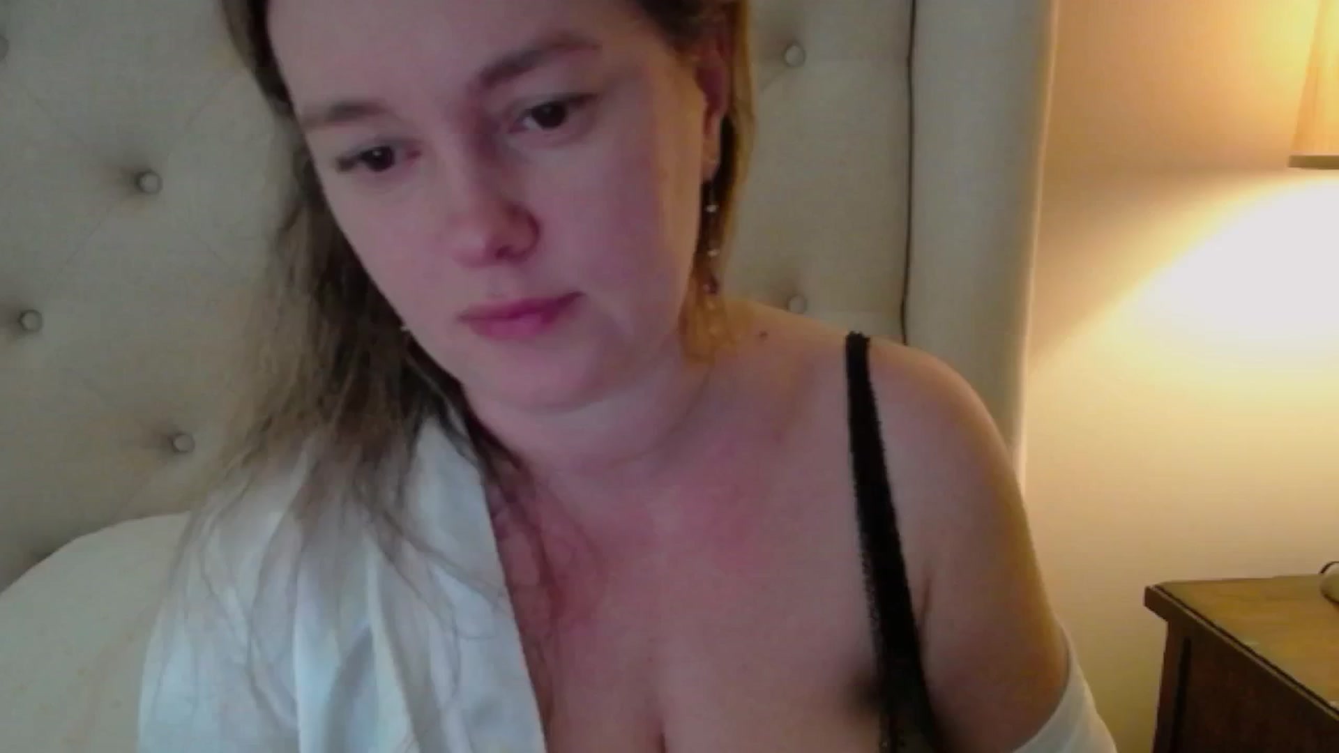 Gallery image thumbnail from J0llye's myfreecams stream on, 03/13/2025, 17:02 image 13 of 20