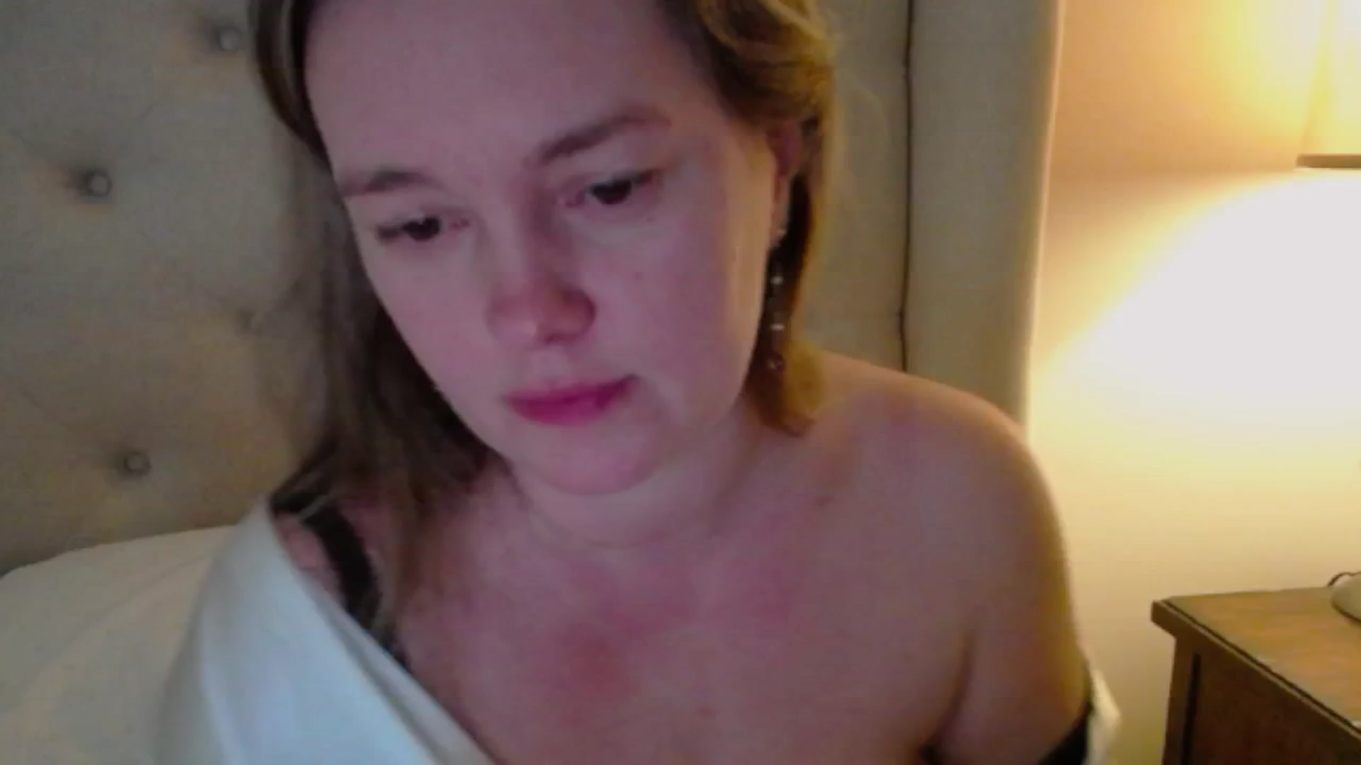 Gallery image thumbnail from J0llye's myfreecams stream on, 03/13/2025, 19:08 image 19 of 20