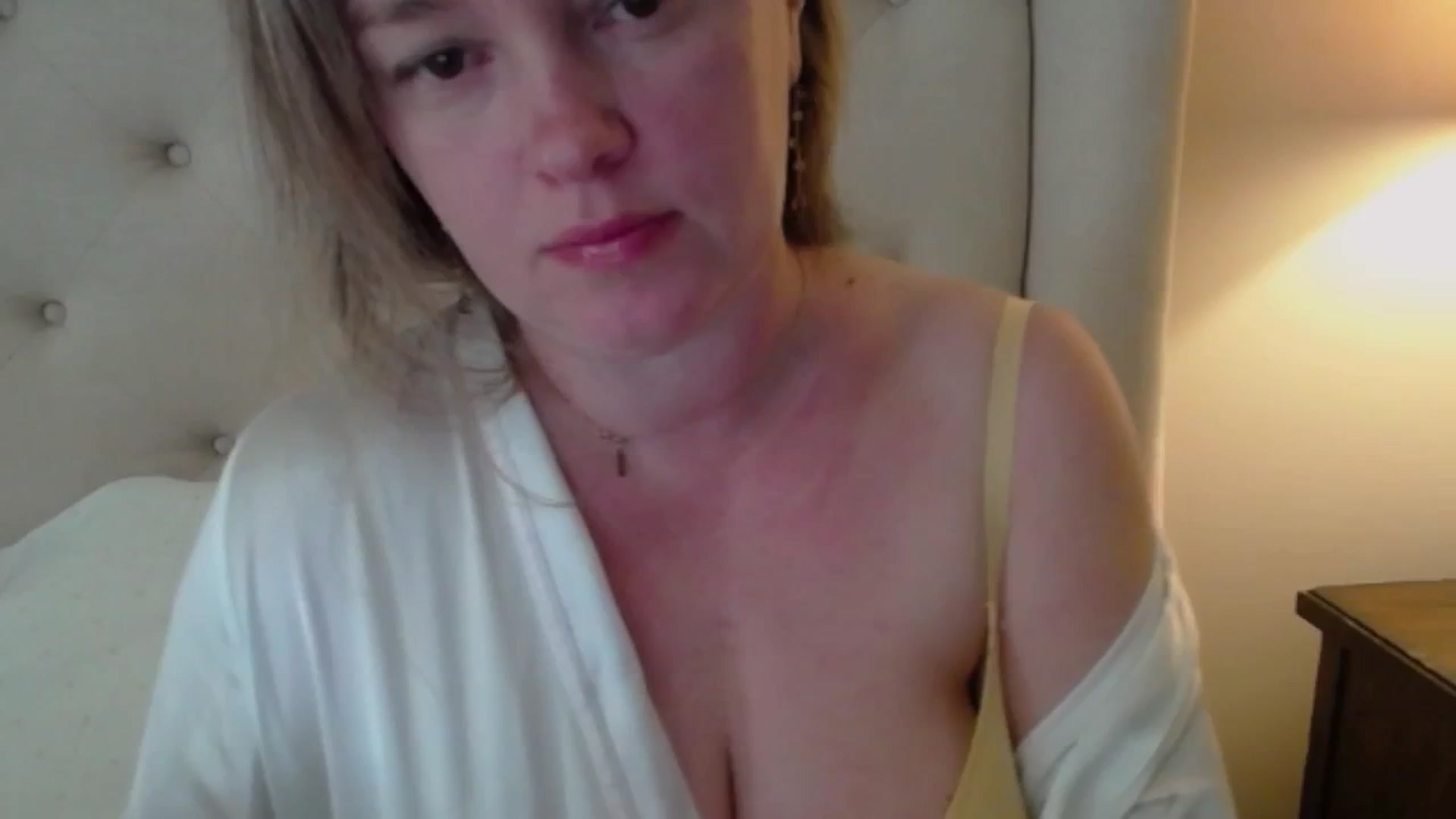 Gallery image thumbnail from J0llye's myfreecams stream on, 03/14/2025, 15:47 image 1 of 20