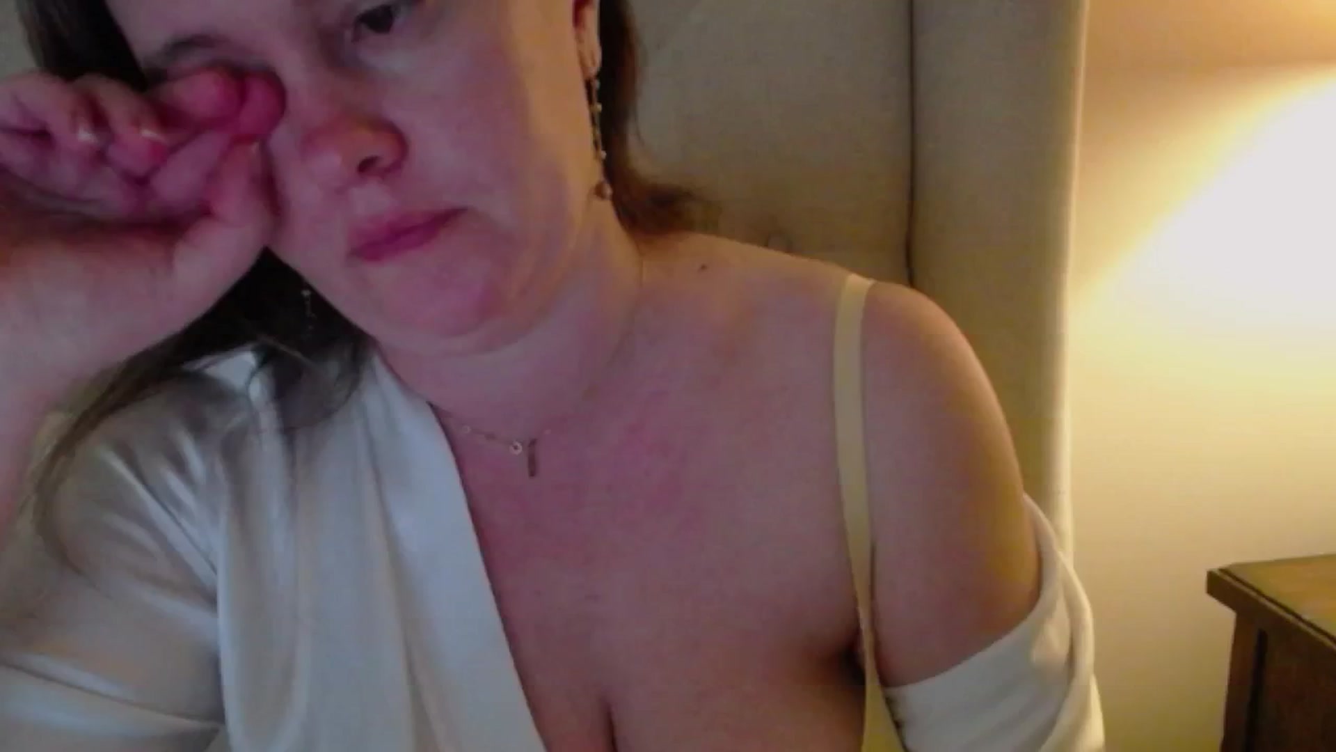 Gallery image thumbnail from J0llye's myfreecams stream on, 03/14/2025, 19:53 image 13 of 20