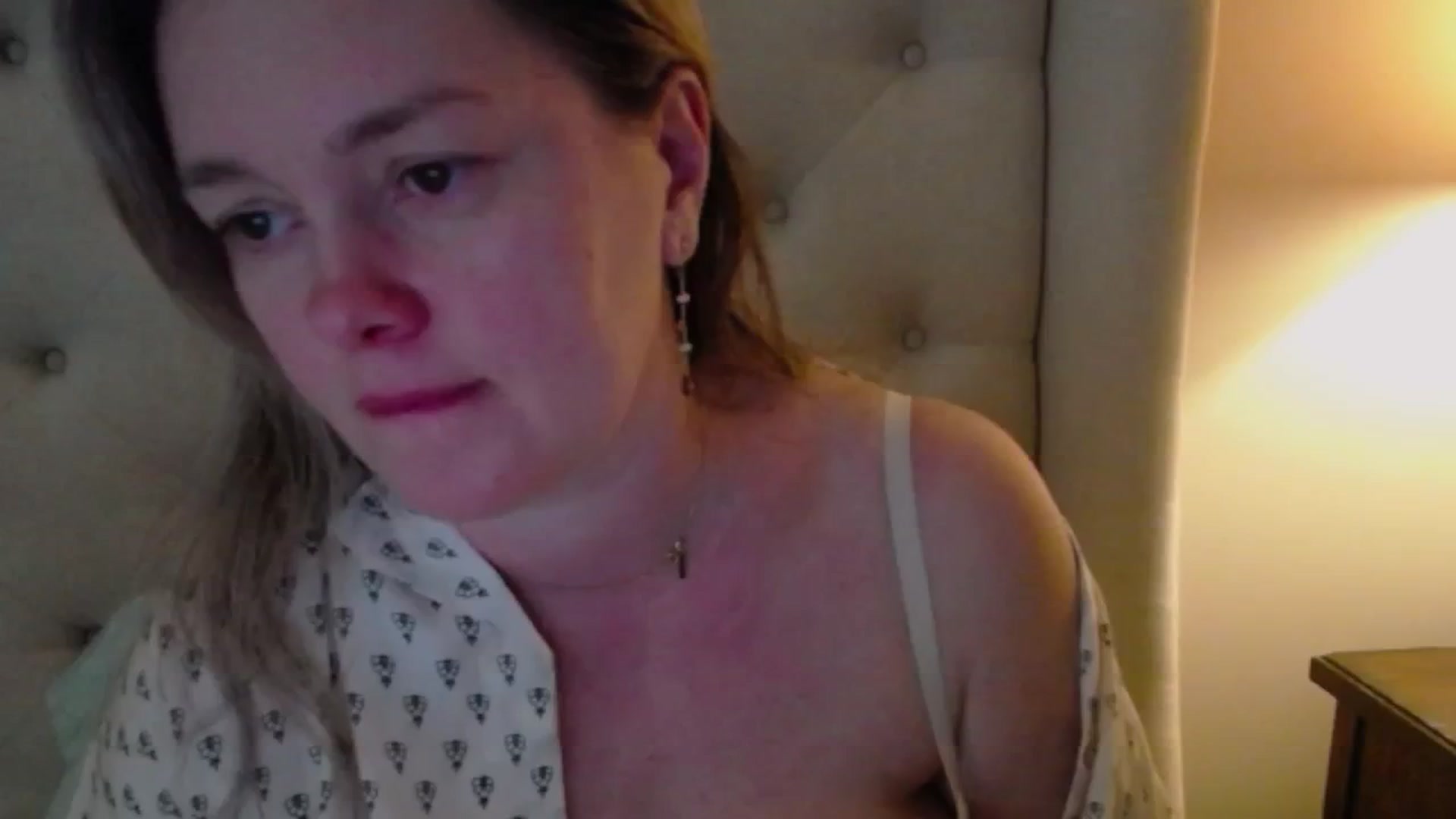 Gallery image thumbnail from J0llye's myfreecams stream on, 03/18/2025, 18:51 image 13 of 20