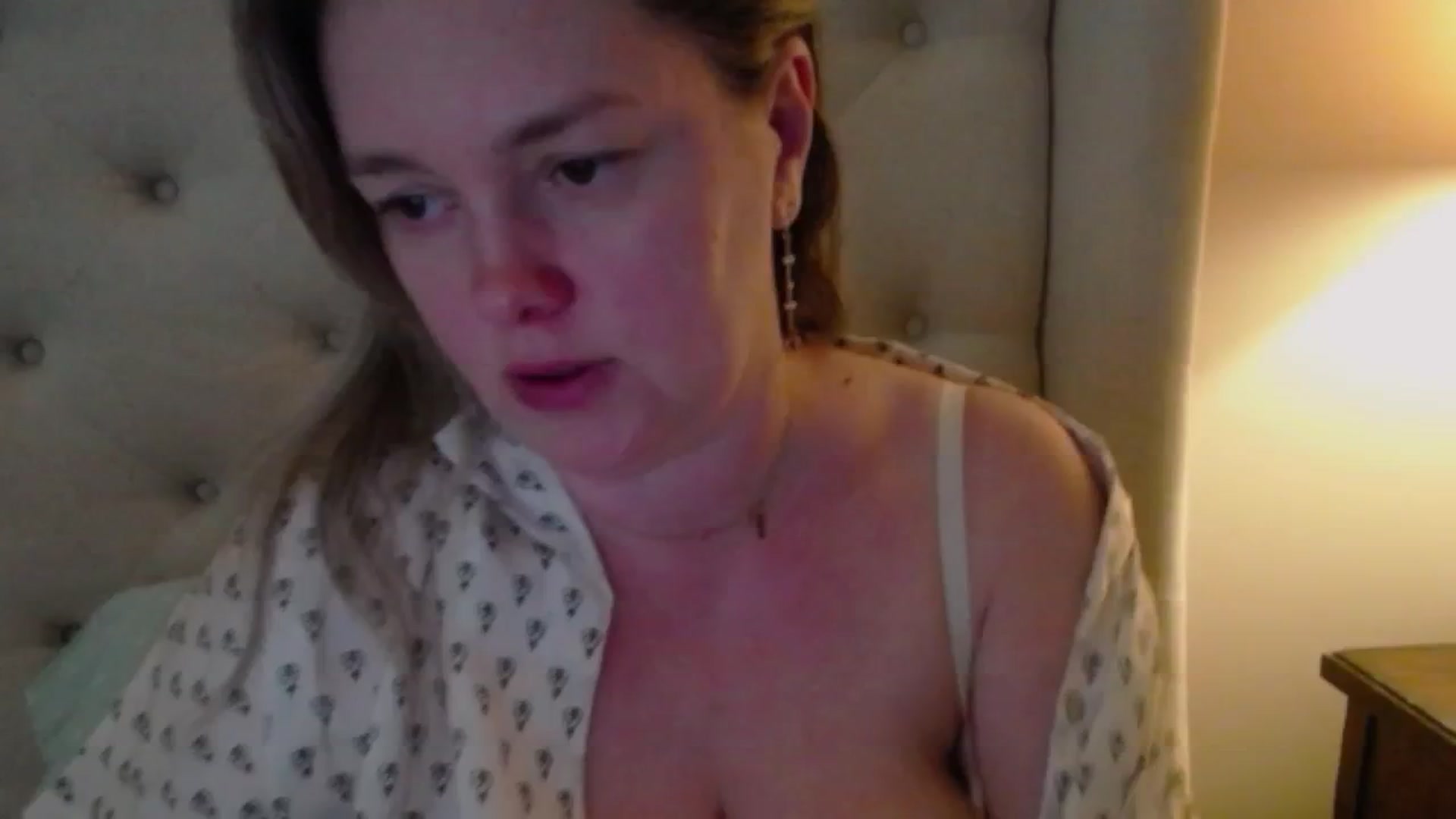 Gallery image thumbnail from J0llye's myfreecams stream on, 03/18/2025, 18:51 image 20 of 20