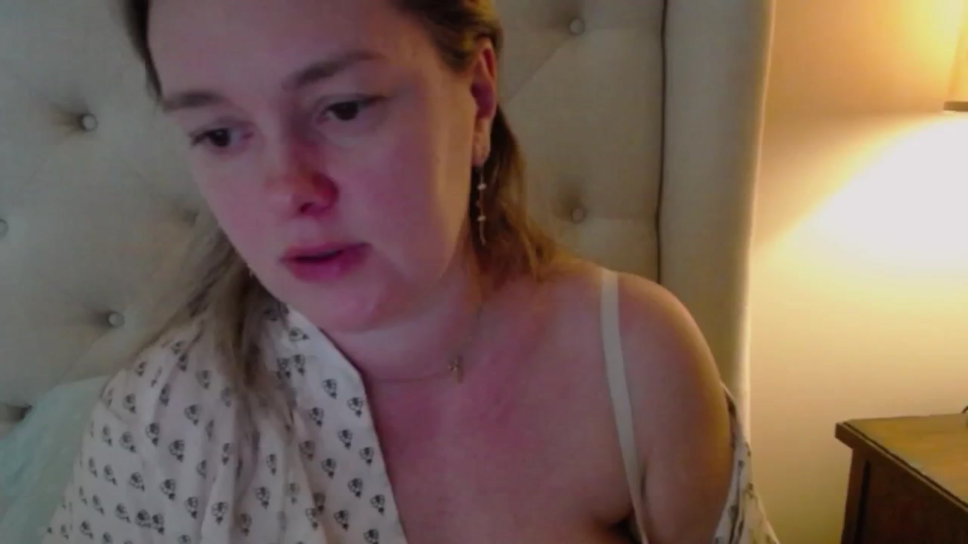 Gallery image thumbnail from J0llye's myfreecams stream on, 03/18/2025, 19:25 image 13 of 20