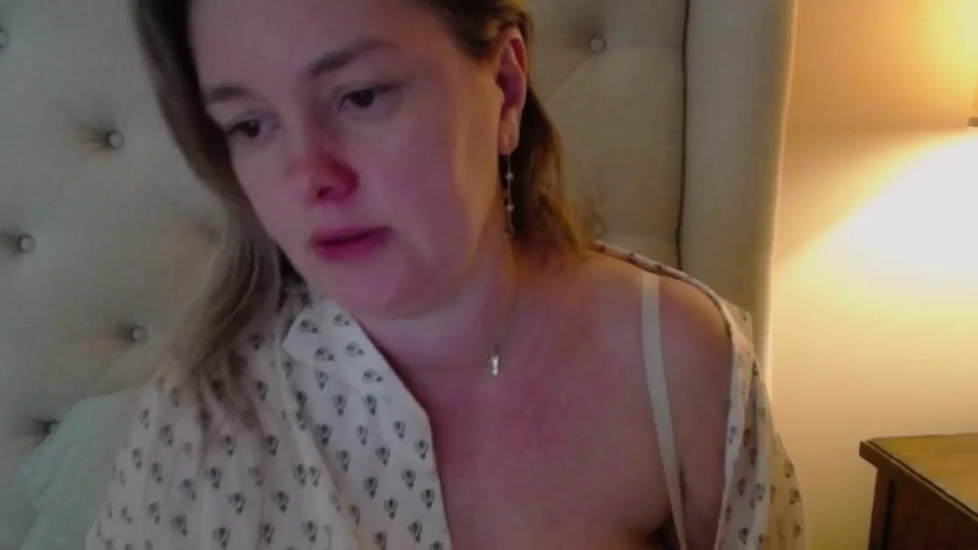 Gallery image thumbnail from J0llye's myfreecams stream on, 03/18/2025, 19:25 image 1 of 20