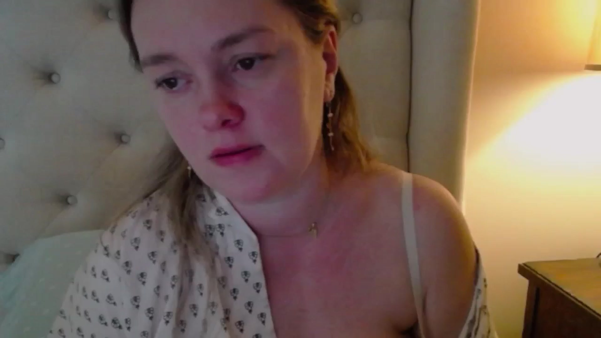 Gallery image thumbnail from J0llye's myfreecams stream on, 03/18/2025, 19:25 image 11 of 20
