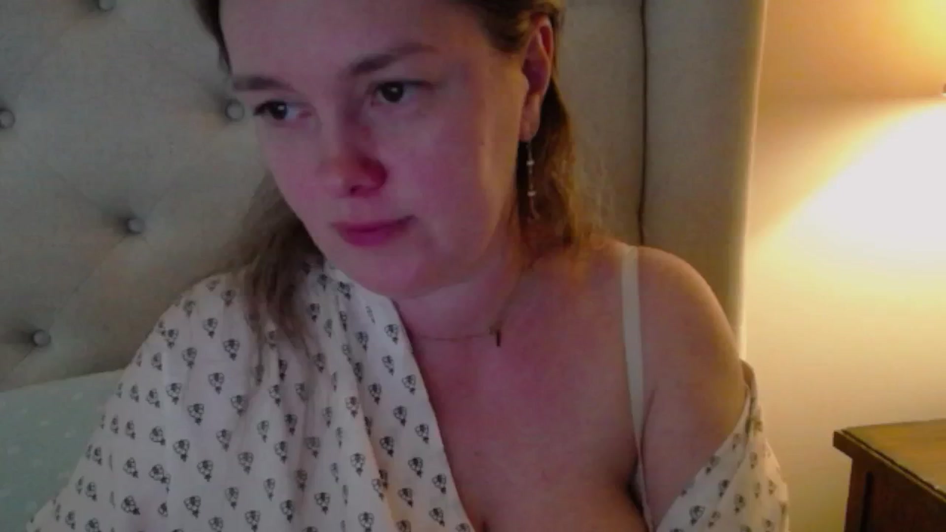 Gallery image thumbnail from J0llye's myfreecams stream on, 03/18/2025, 19:52 image 8 of 20