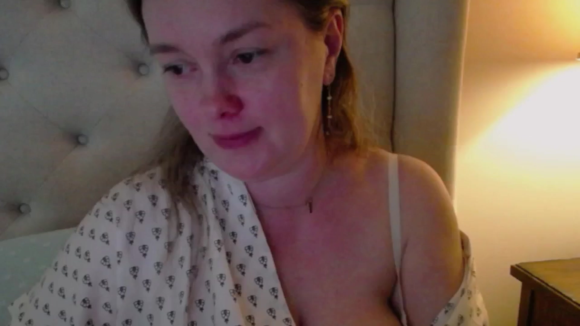 Gallery image thumbnail from J0llye's myfreecams stream on, 03/18/2025, 19:52 image 5 of 20