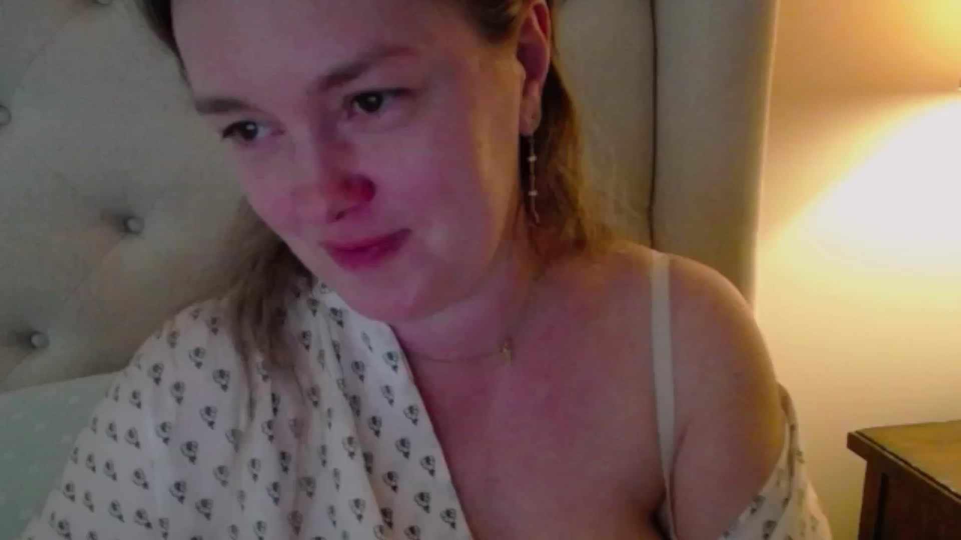 Gallery image thumbnail from J0llye's myfreecams stream on, 03/18/2025, 19:52 image 9 of 20