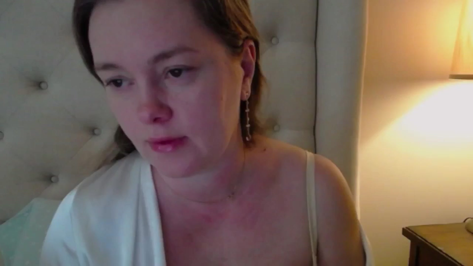 Gallery image thumbnail from J0llye's myfreecams stream on, 03/19/2025, 15:37 image 1 of 20