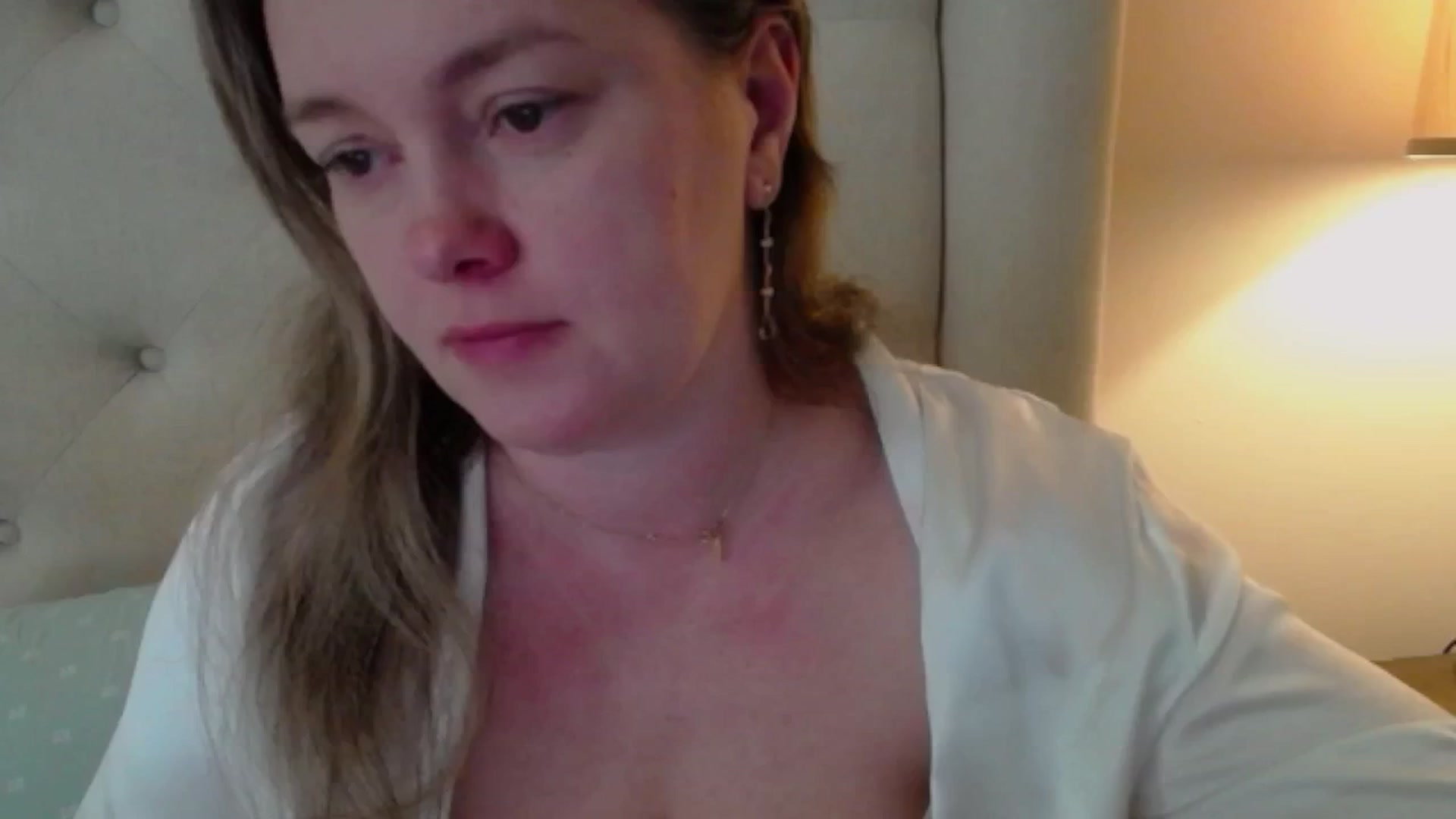 Gallery image thumbnail from J0llye's myfreecams stream on, 03/19/2025, 16:14 image 20 of 20