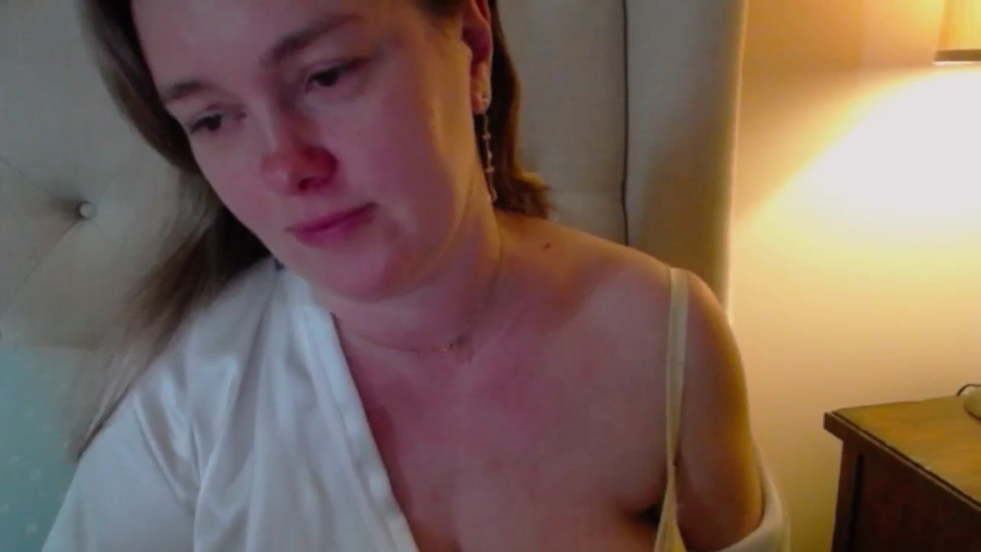Gallery image thumbnail from J0llye's myfreecams stream on, 03/19/2025, 19:33 image 20 of 20
