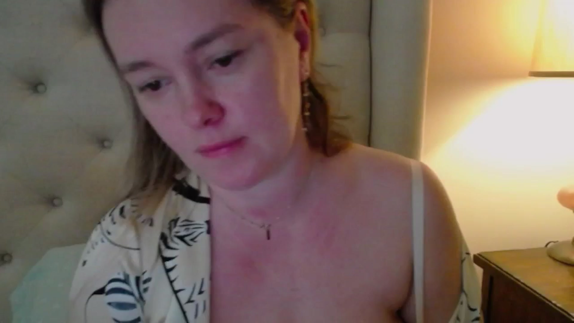 Gallery image thumbnail from J0llye's myfreecams stream on, 03/20/2025, 17:02 image 3 of 20