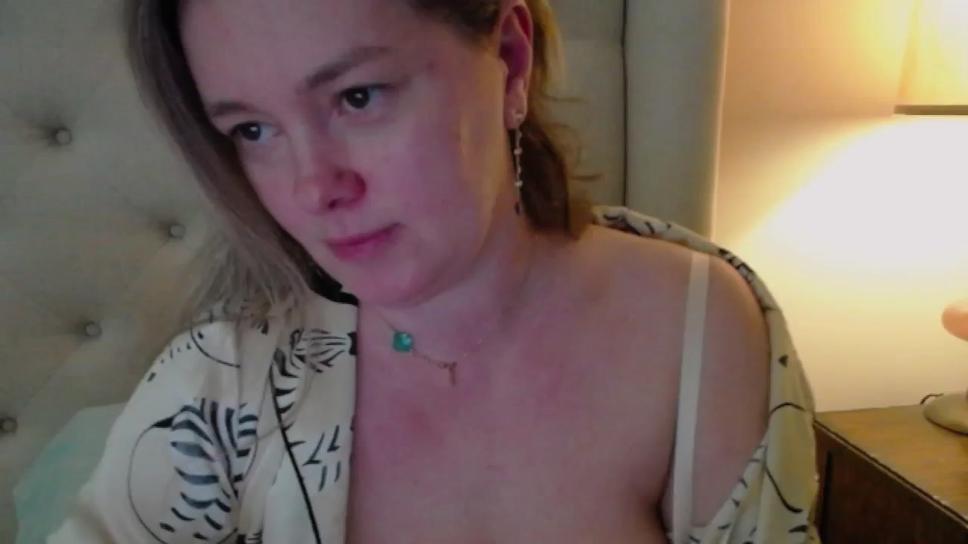 Gallery image thumbnail from J0llye's myfreecams stream on, 03/20/2025, 17:02 image 1 of 20