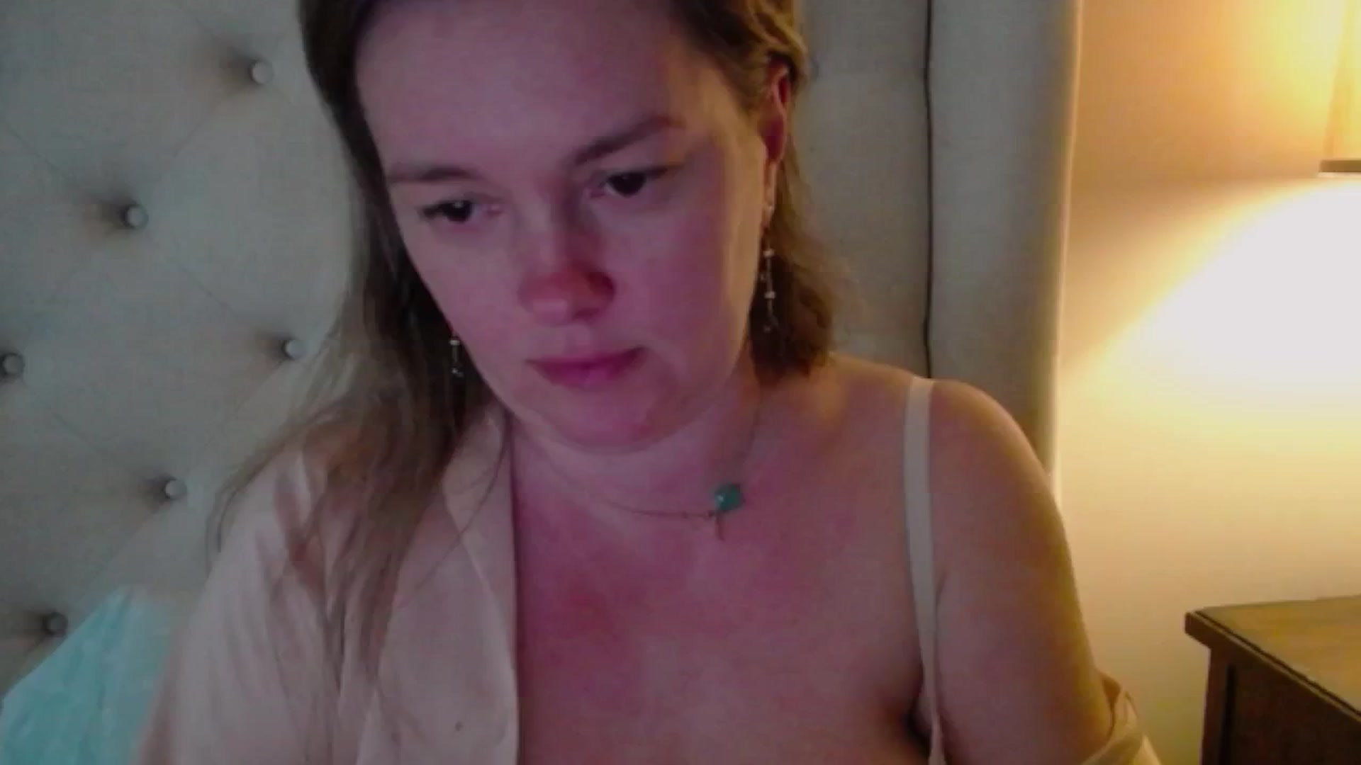 Gallery image thumbnail from J0llye's myfreecams stream on, 03/21/2025, 20:56 image 5 of 20