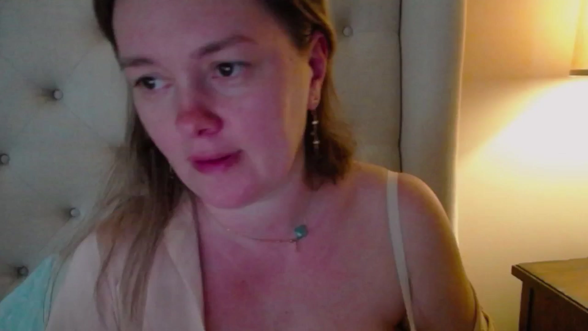 Gallery image thumbnail from J0llye's myfreecams stream on, 03/21/2025, 20:56 image 7 of 20