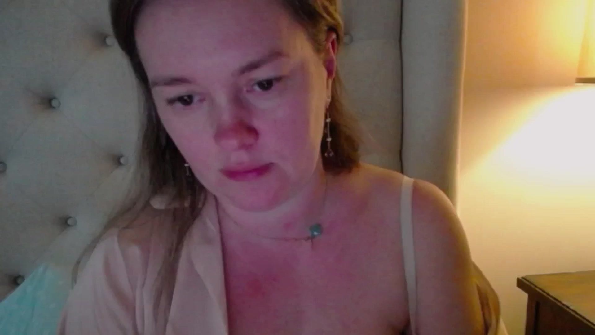 Gallery image thumbnail from J0llye's myfreecams stream on, 03/21/2025, 20:56 image 2 of 20