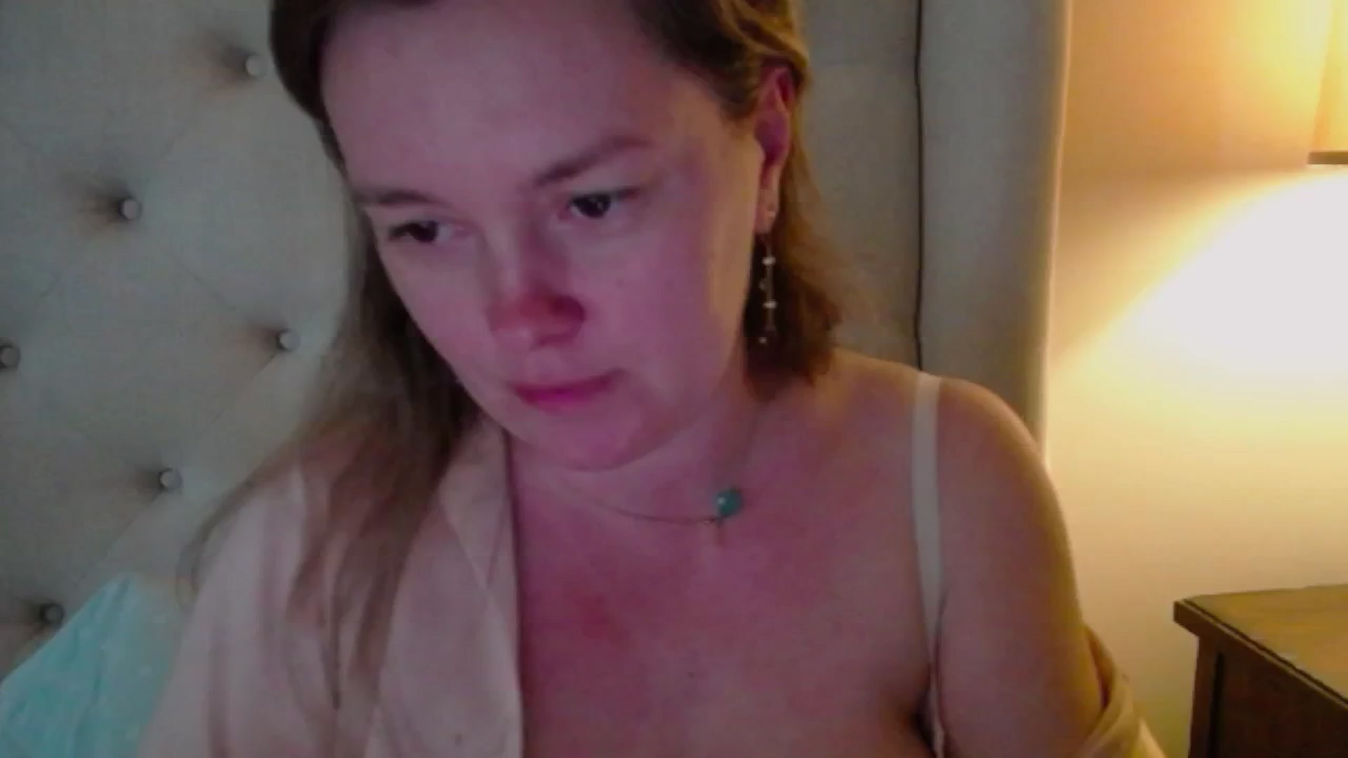 Gallery image thumbnail from J0llye's myfreecams stream on, 03/21/2025, 20:56 image 6 of 20