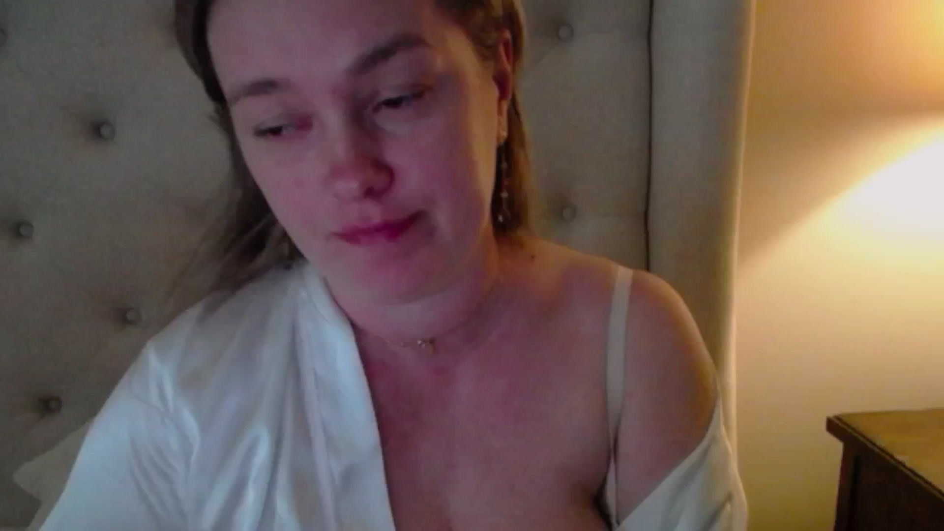 Gallery image thumbnail from J0llye's myfreecams stream on, 03/29/2025, 21:21 image 2 of 20