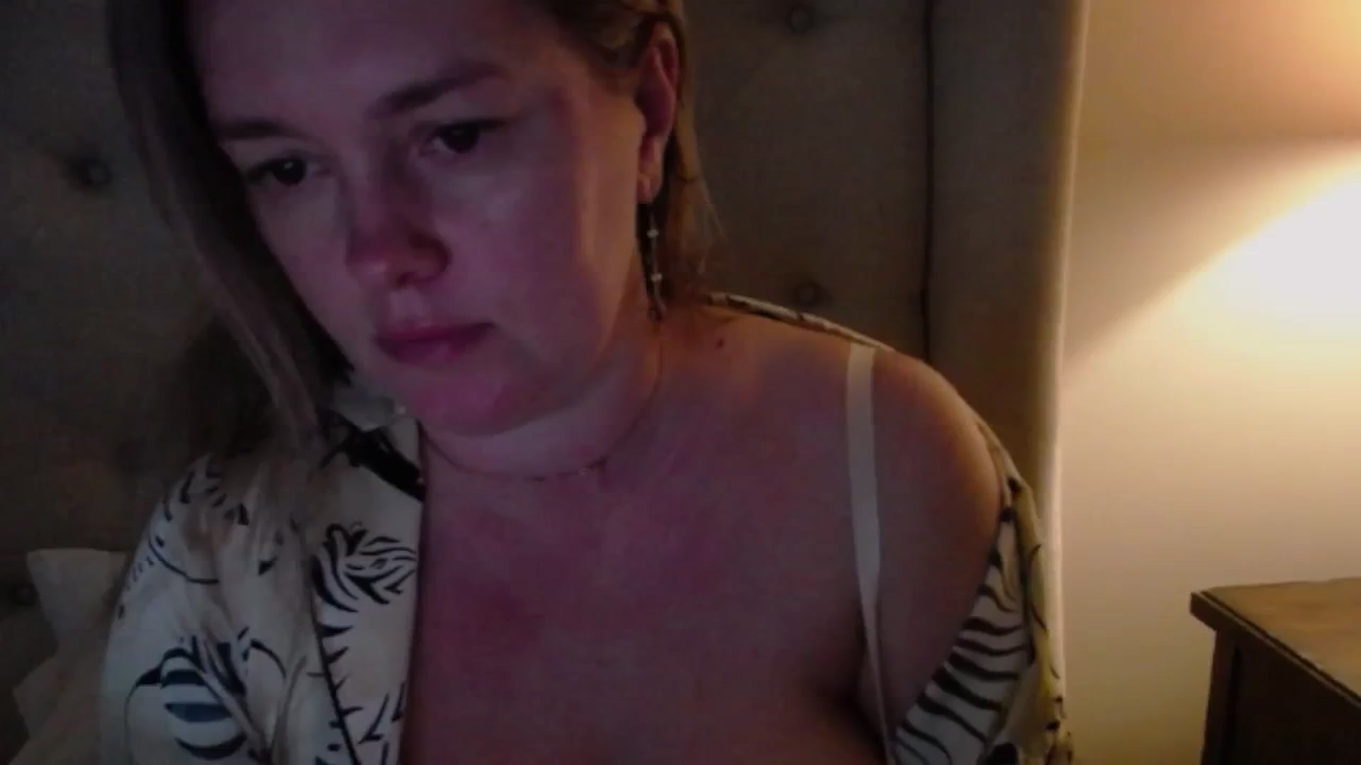 Gallery image thumbnail from J0llye's myfreecams stream on, 03/30/2025, 20:09 image 9 of 20