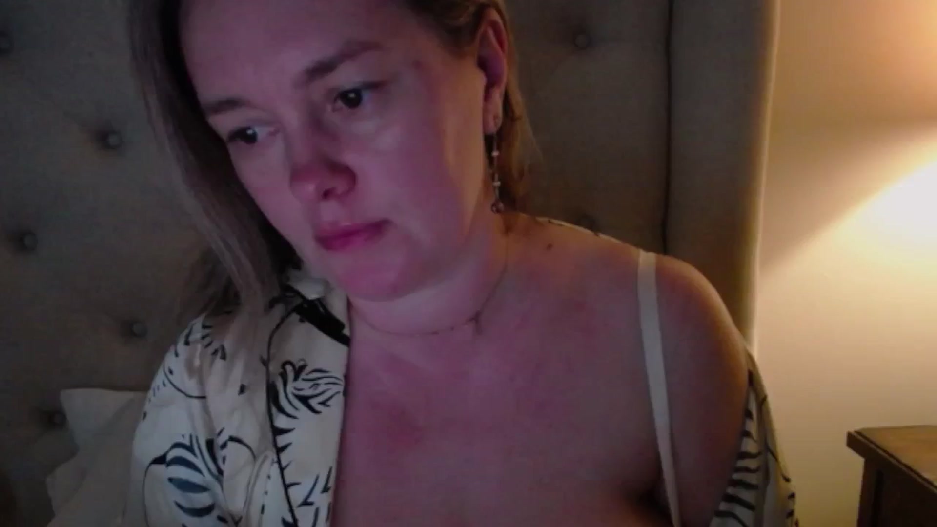 Gallery image thumbnail from J0llye's myfreecams stream on, 03/30/2025, 20:09 image 3 of 20