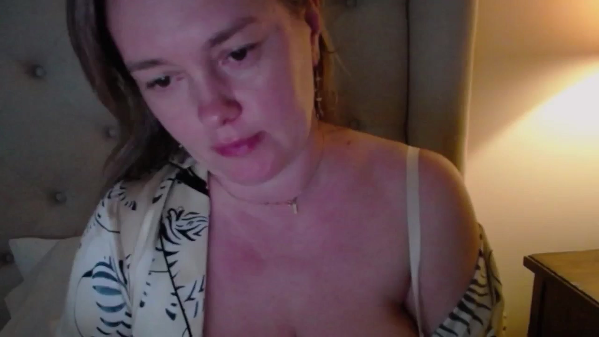 Gallery image thumbnail from J0llye's myfreecams stream on, 03/30/2025, 20:09 image 11 of 20
