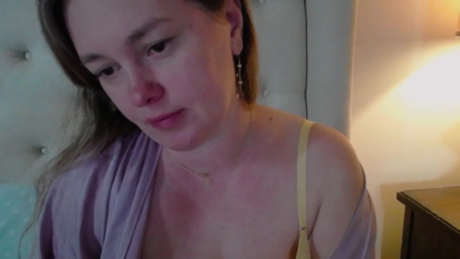 Gallery image thumbnail from J0llye's myfreecams stream on, 04/02/2025, 16:28 image 13 of 20
