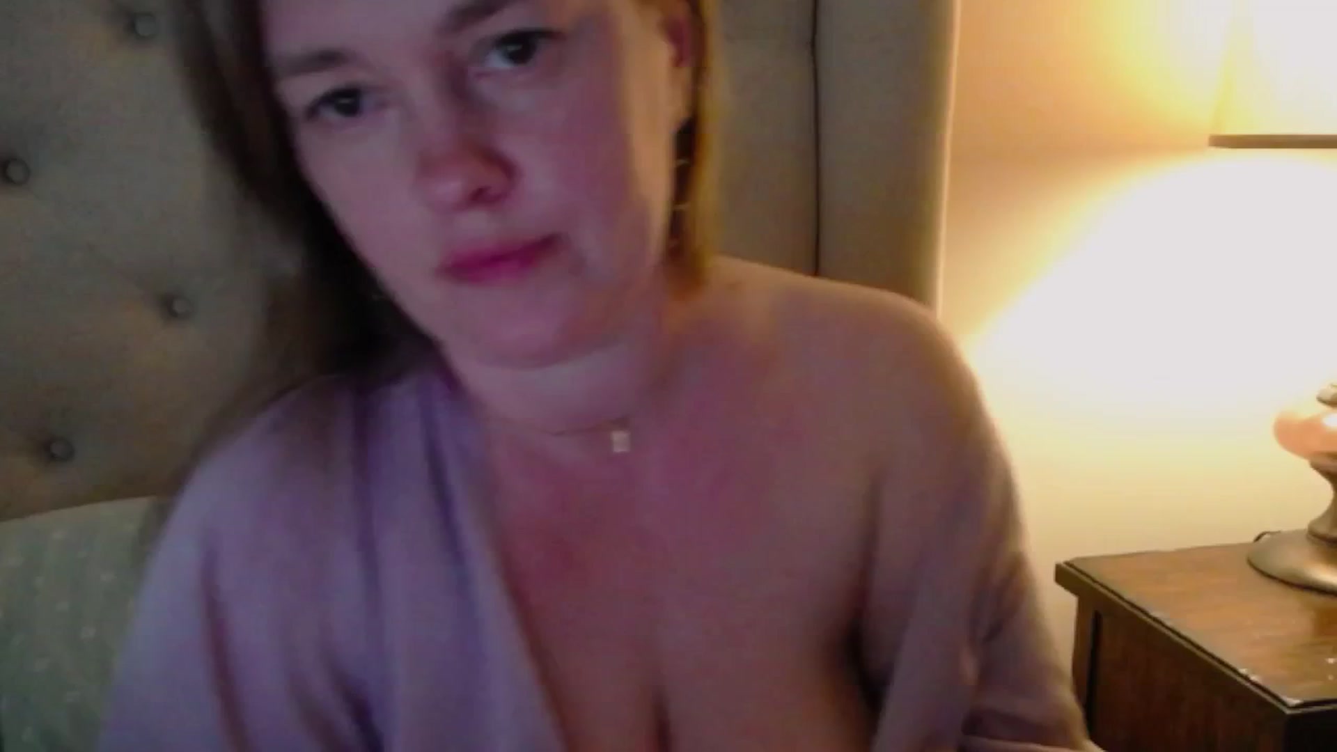 Gallery image thumbnail from J0llye's myfreecams stream on, 04/02/2025, 20:06 image 5 of 20