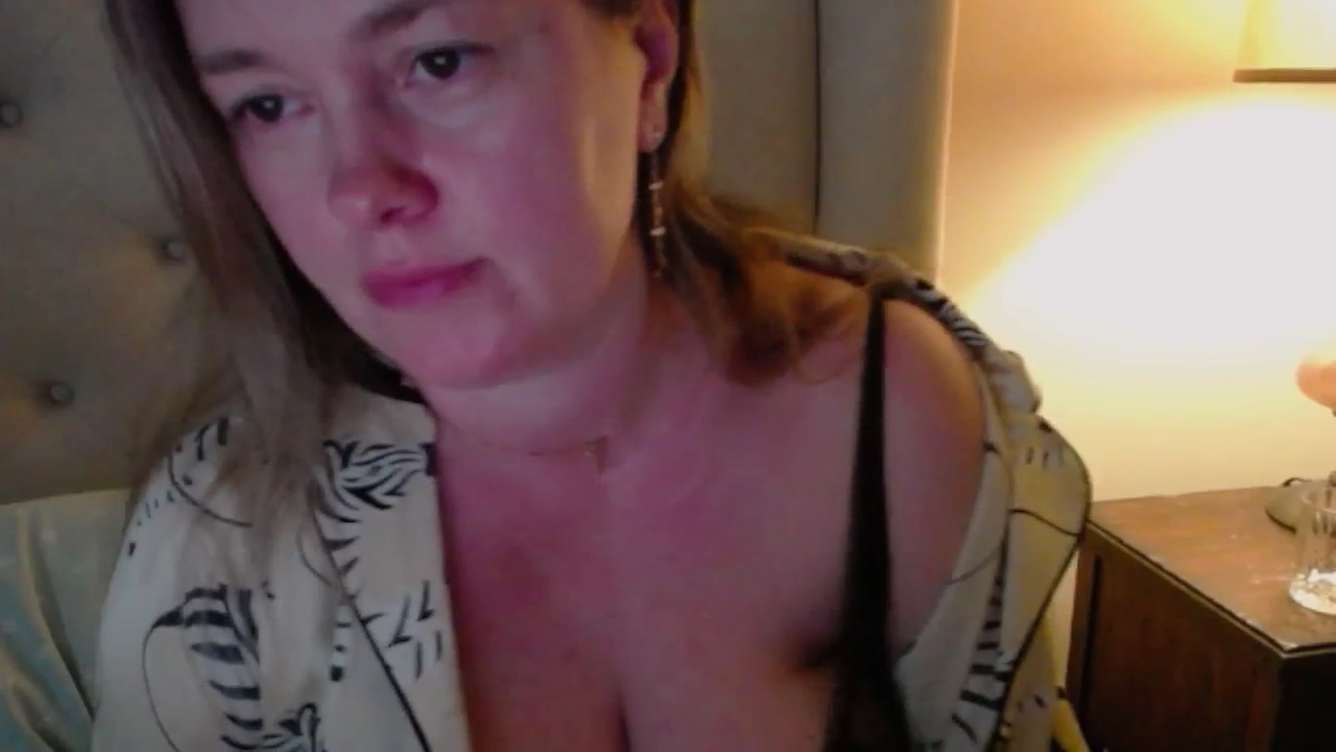 Gallery image thumbnail from J0llye's myfreecams stream on, 04/04/2025, 19:19 image 13 of 20