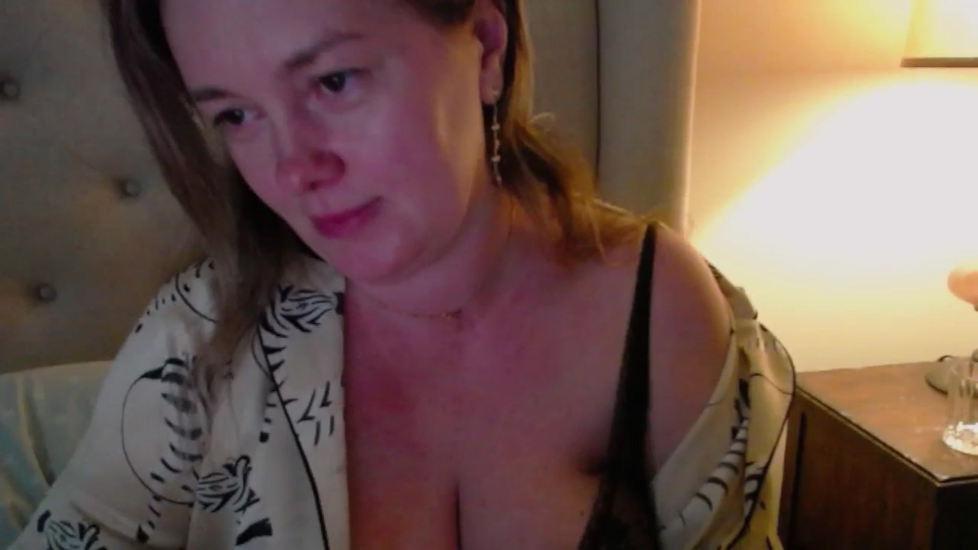Gallery image thumbnail from J0llye's myfreecams stream on, 04/04/2025, 19:19 image 20 of 20