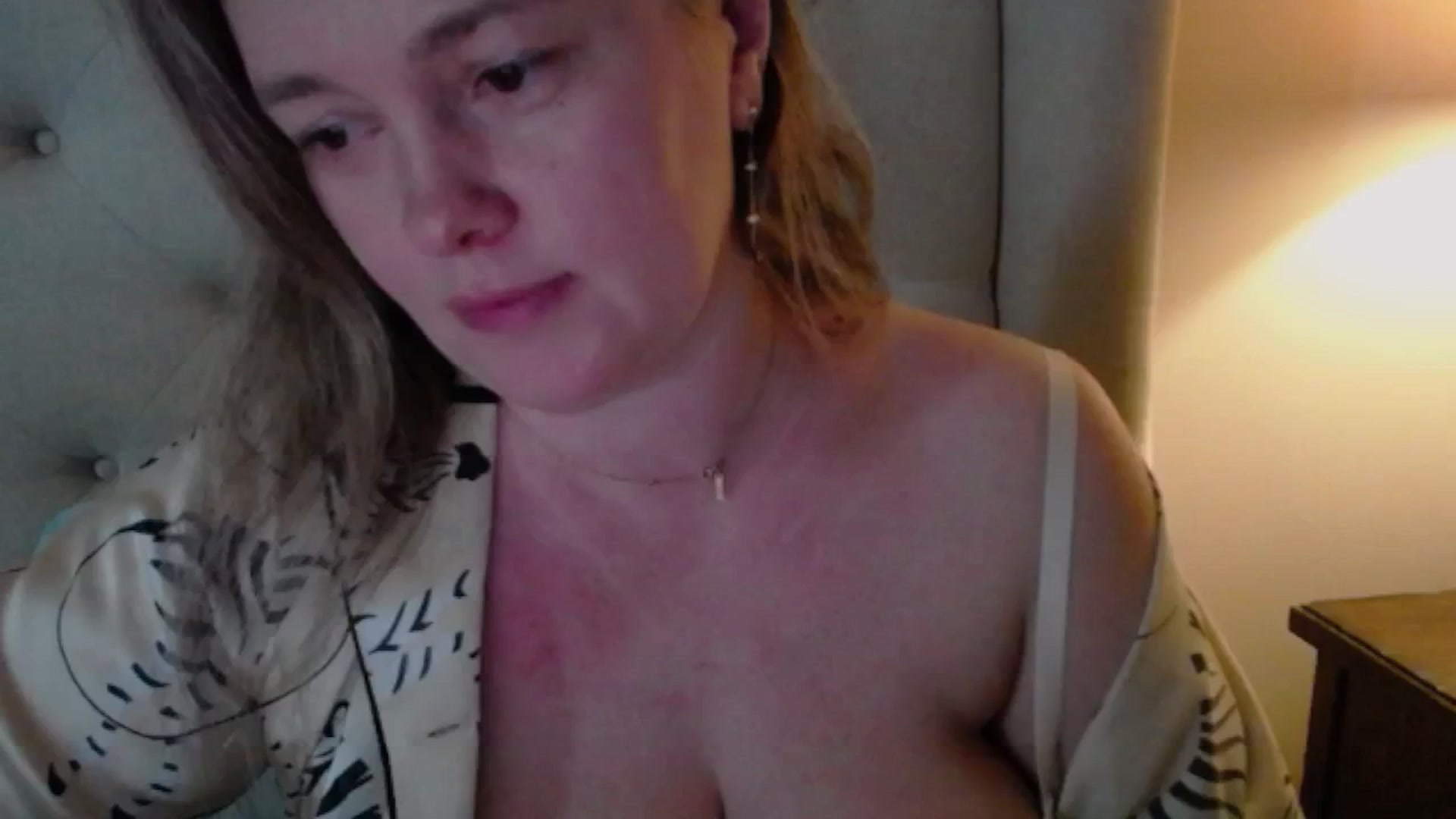 Gallery image thumbnail from J0llye's myfreecams stream on, 04/05/2025, 20:14 image 18 of 20